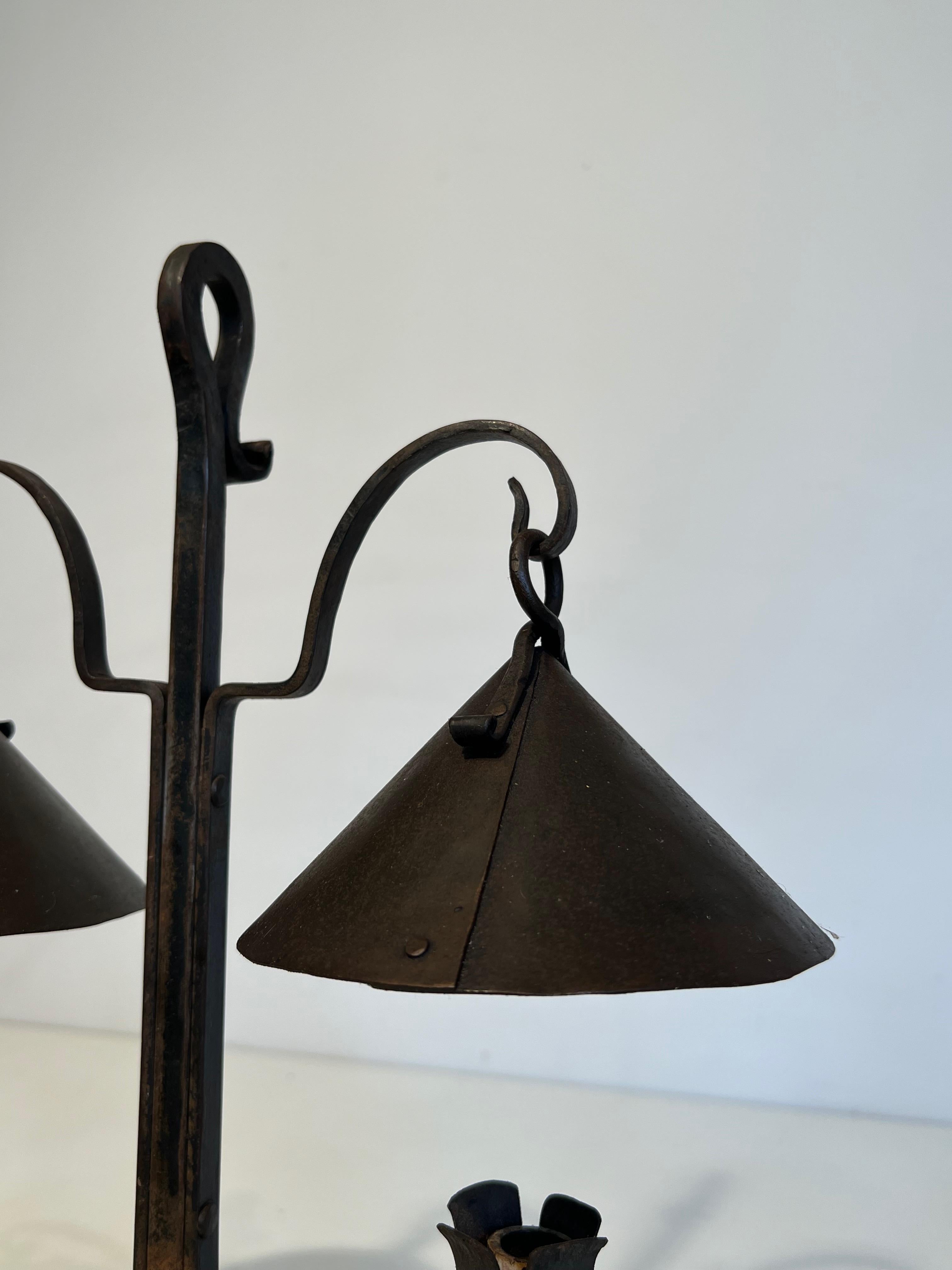 Chandelier en fer forgé avec 2 Lights en vente 7