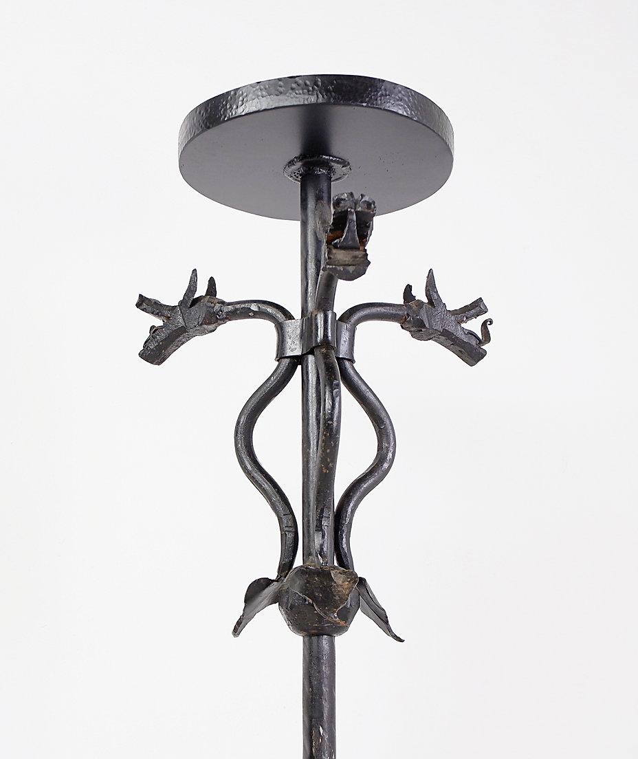 Candelero de hierro forjado con decoración de dragón en venta 6