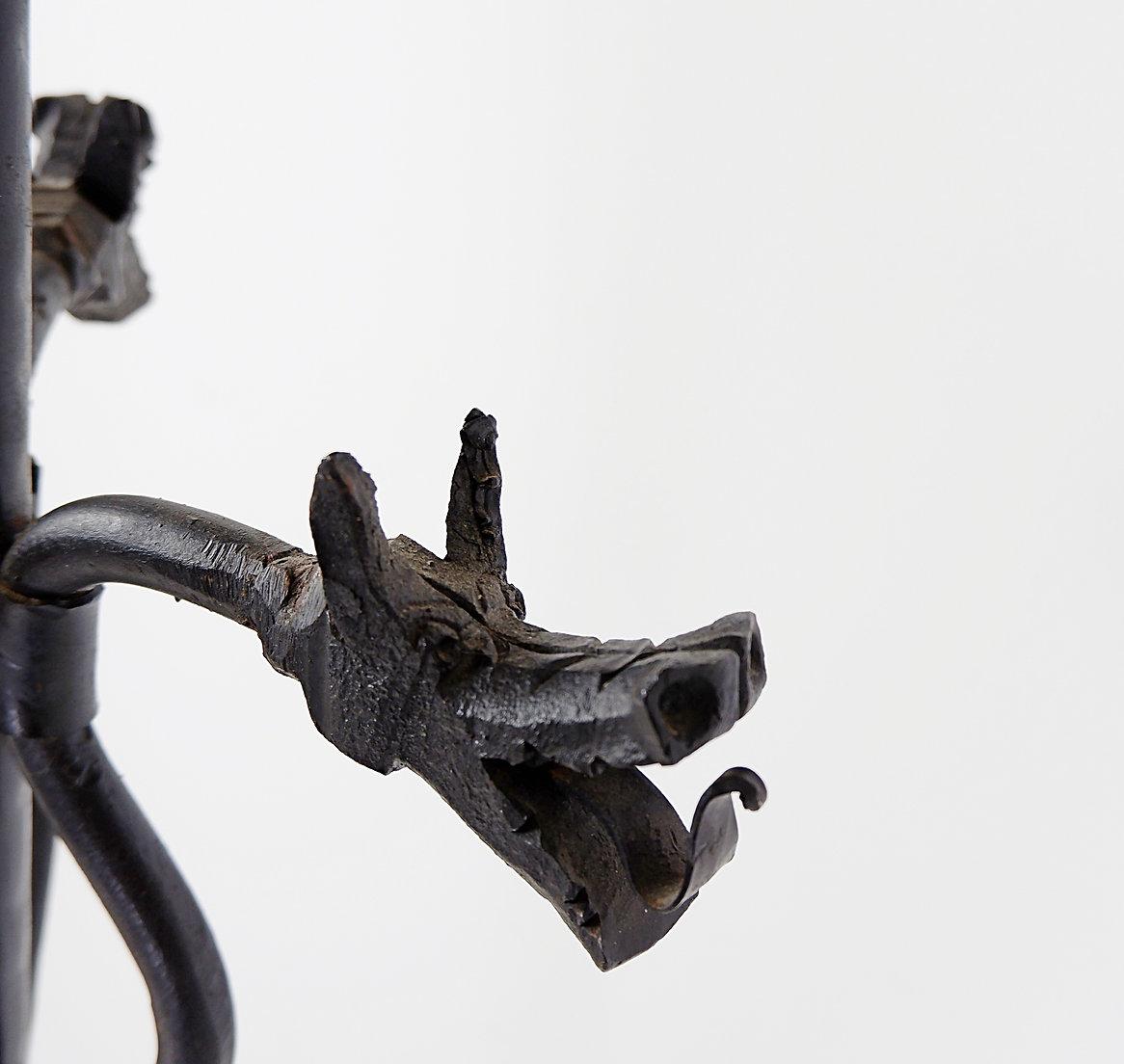 Candelero de hierro forjado con decoración de dragón en Bueno estado para la venta en Linkebeek, BE