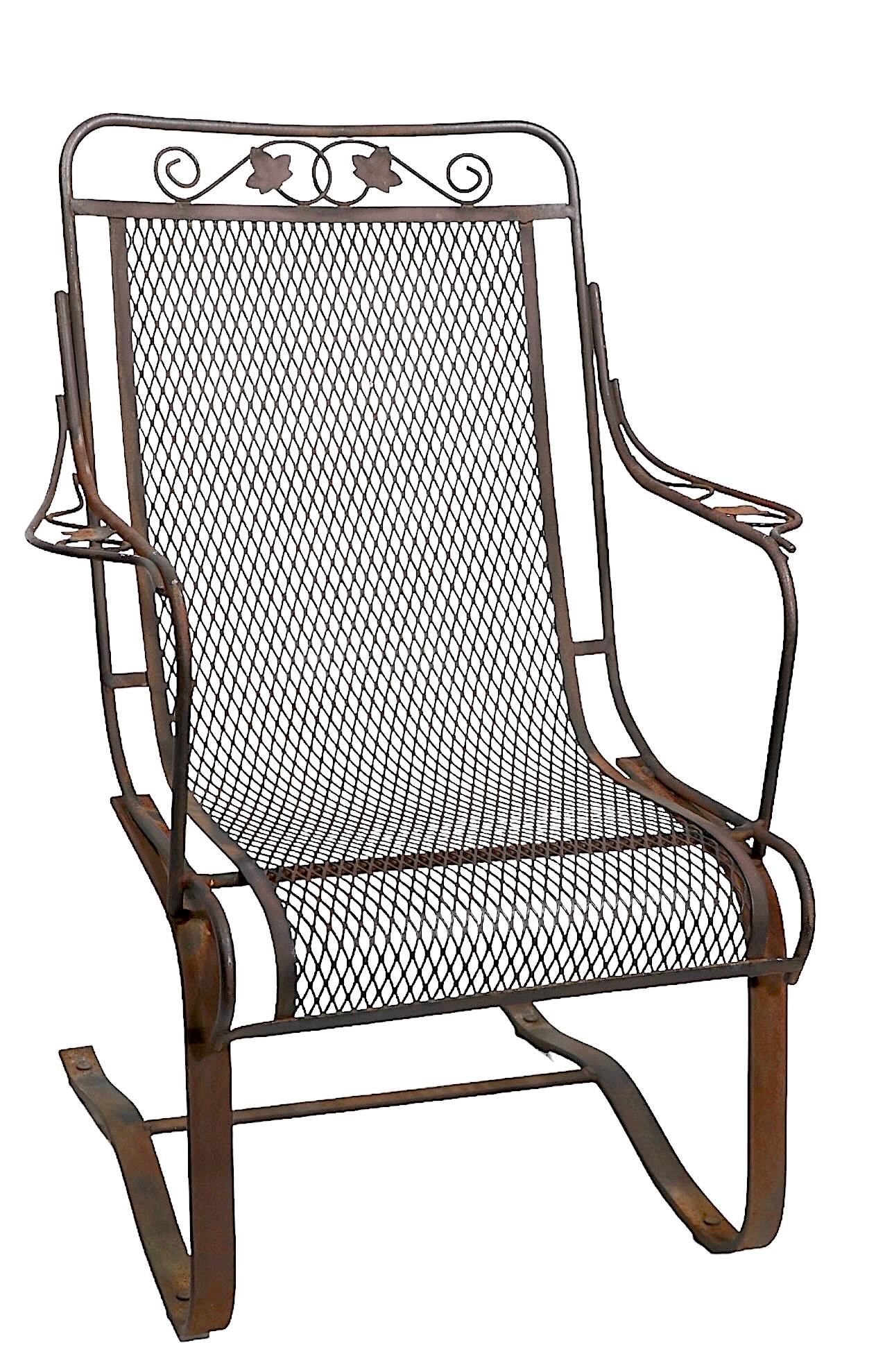 Hollywood Regency Wrought Iron Cantilevered High Back Lounge Garden Patio Poolside Chair 