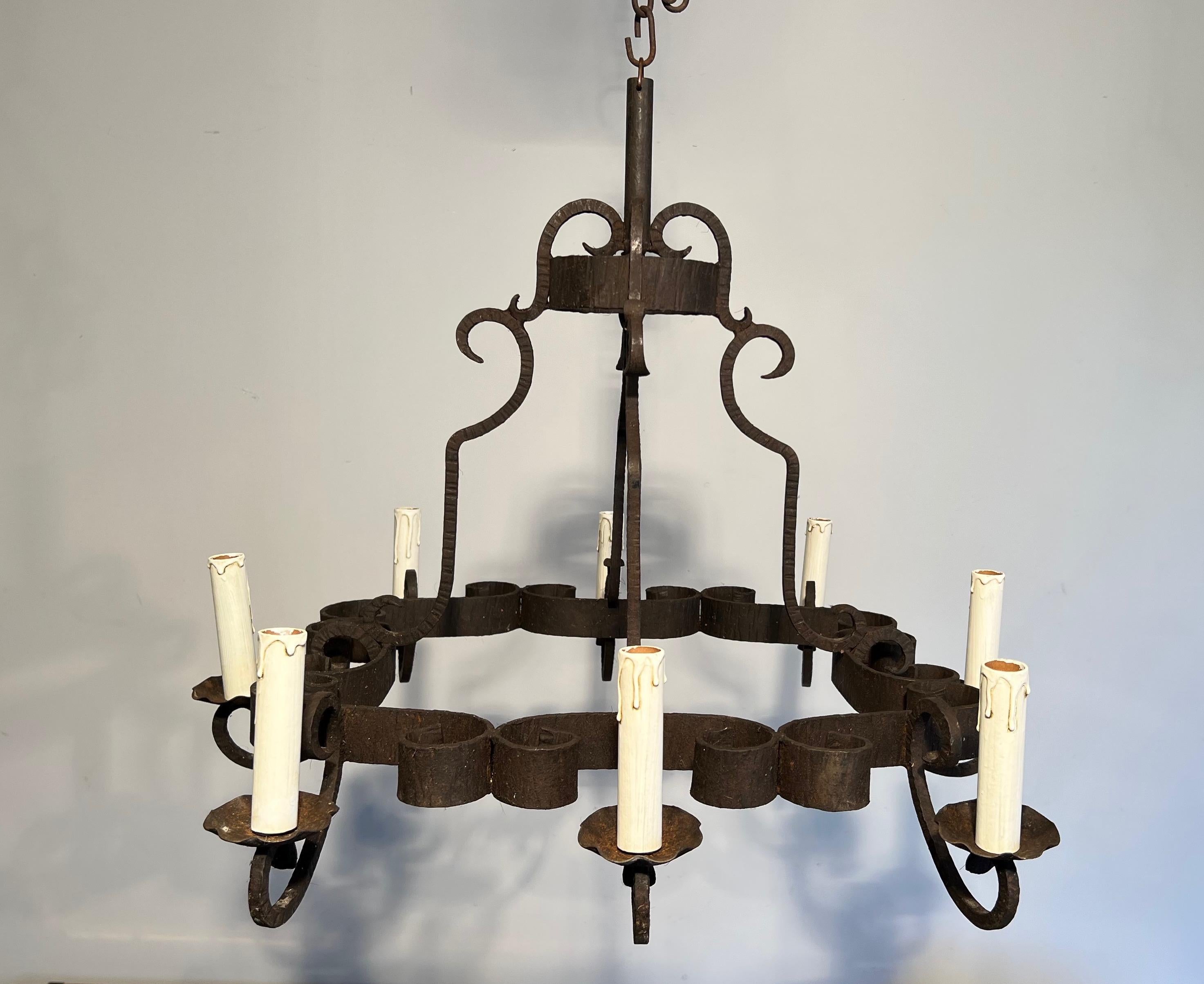 Wrought Iron Chandelier. French work. Circa 1950 In Good Condition For Sale In Marcq-en-Barœul, Hauts-de-France