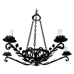 Lustre en fer forgé à 5 bras décoré de feuilles
