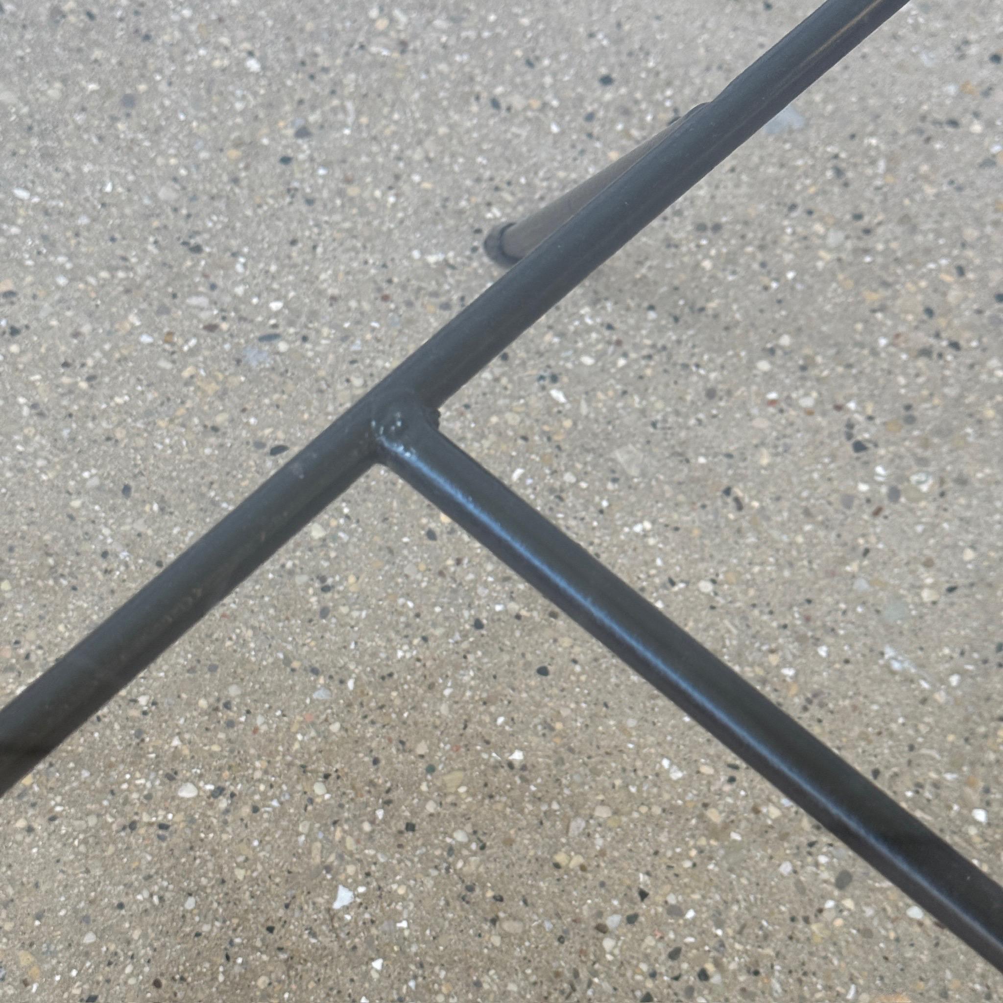 Table basse en fer forgé de George Nelson pour Arbuck Bon état - En vente à Chicago, IL
