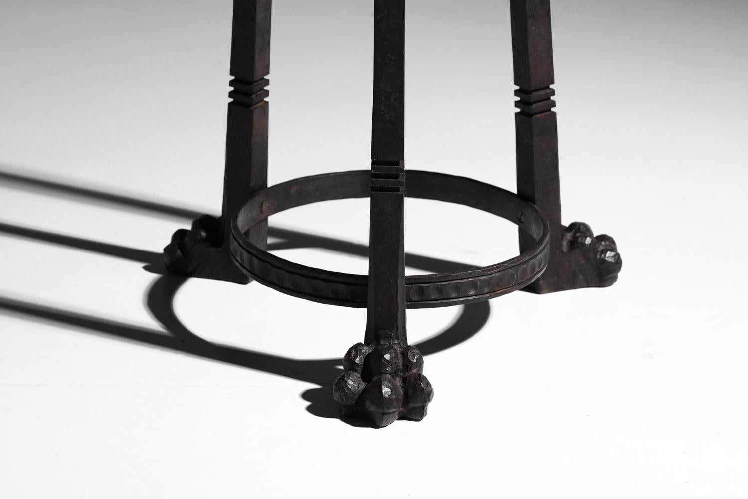 Wrought iron column stand with art nouveau foliage decoration For Sale 5