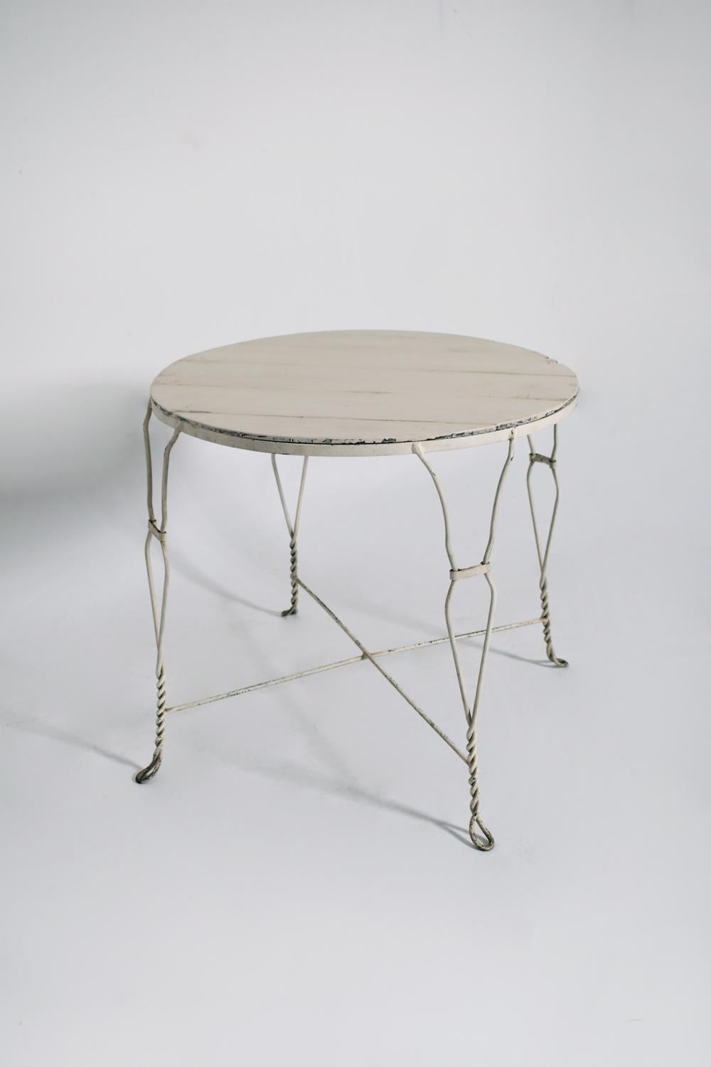Français Table de salle à manger en fer forgé, années 1920. en vente
