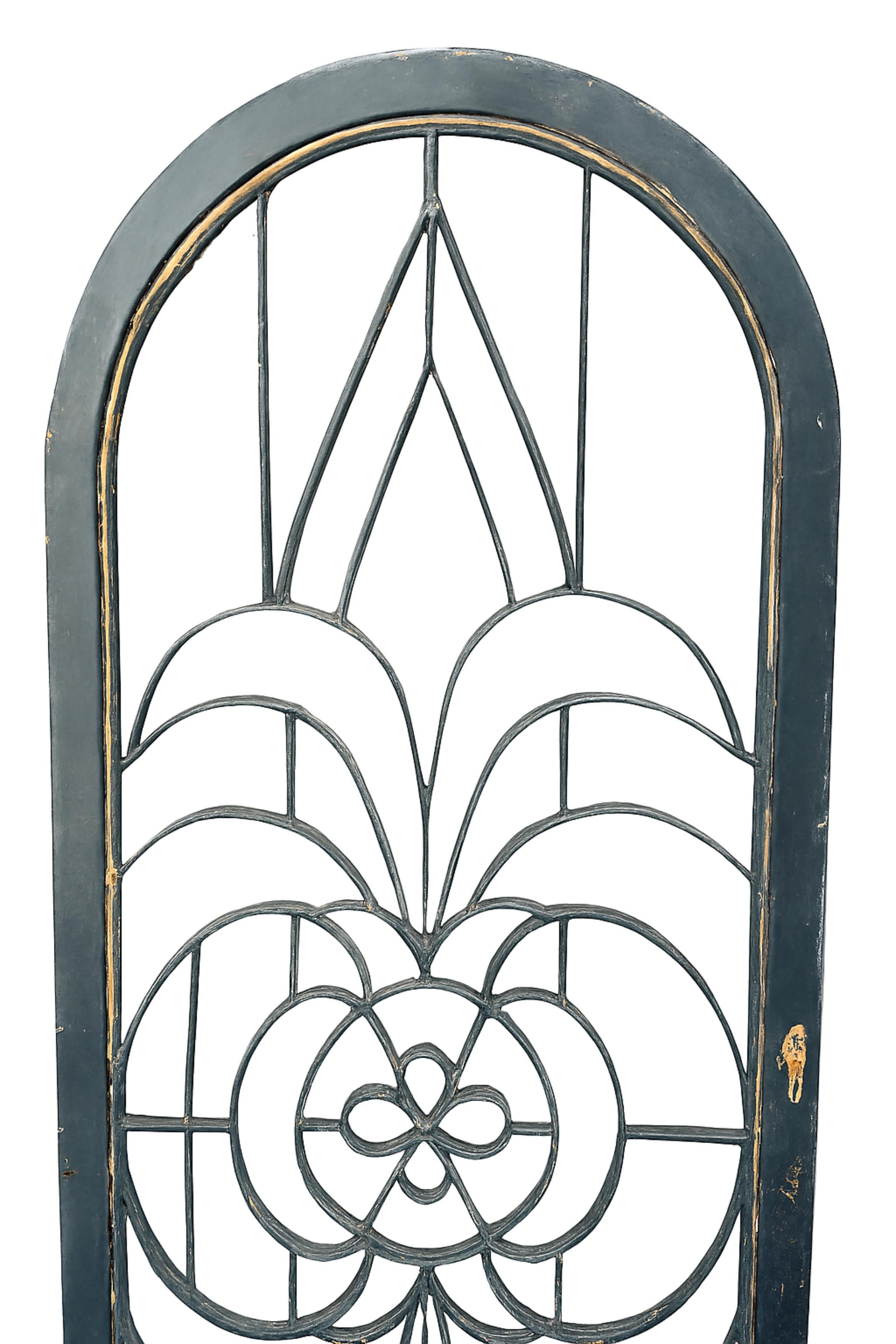 Wrought Iron Door Gate, 20th Century In Distressed Condition For Sale In Lisbon, PT