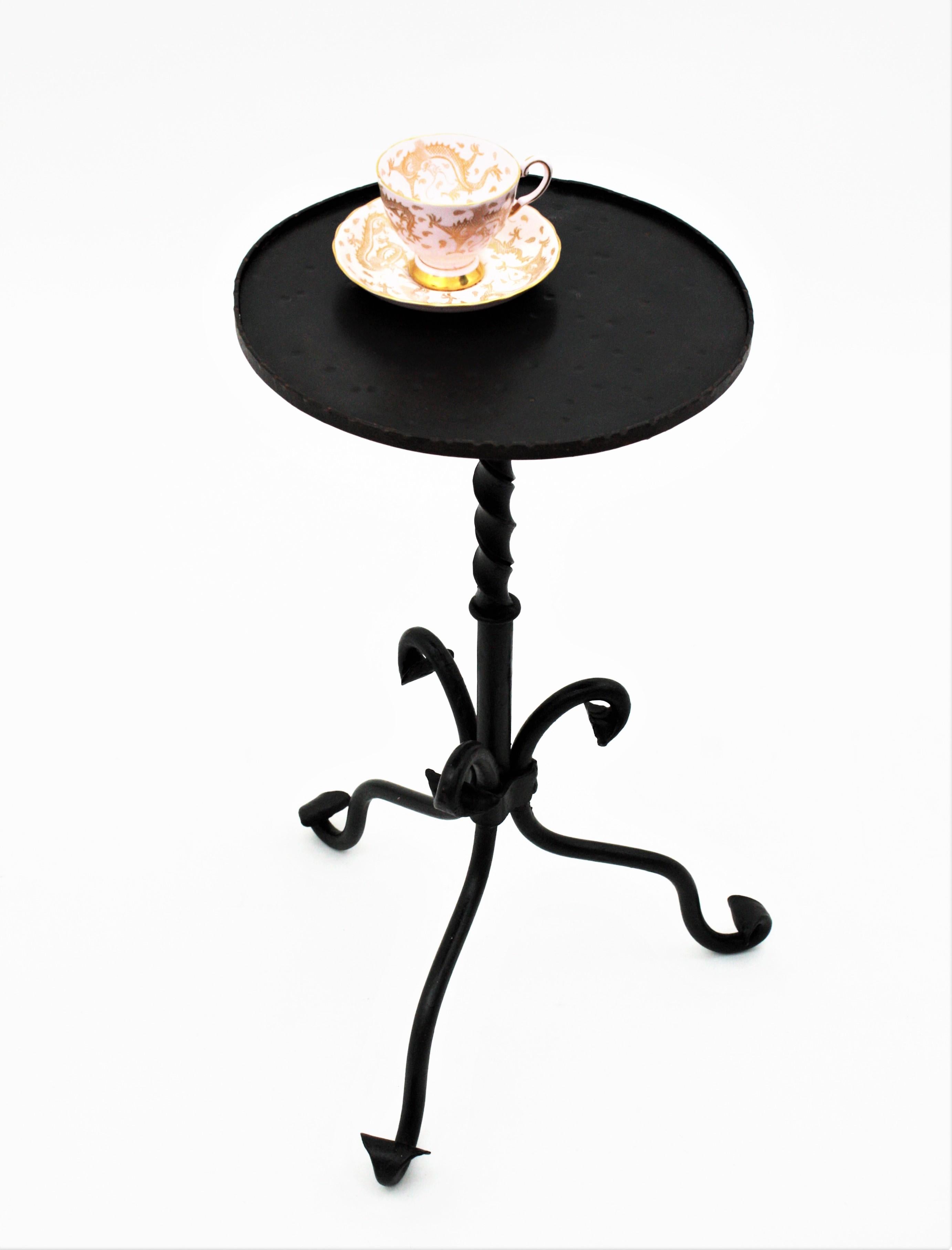 20th Century Spanish Drinks Table, Gueridon or Side Table in Wrought Iron