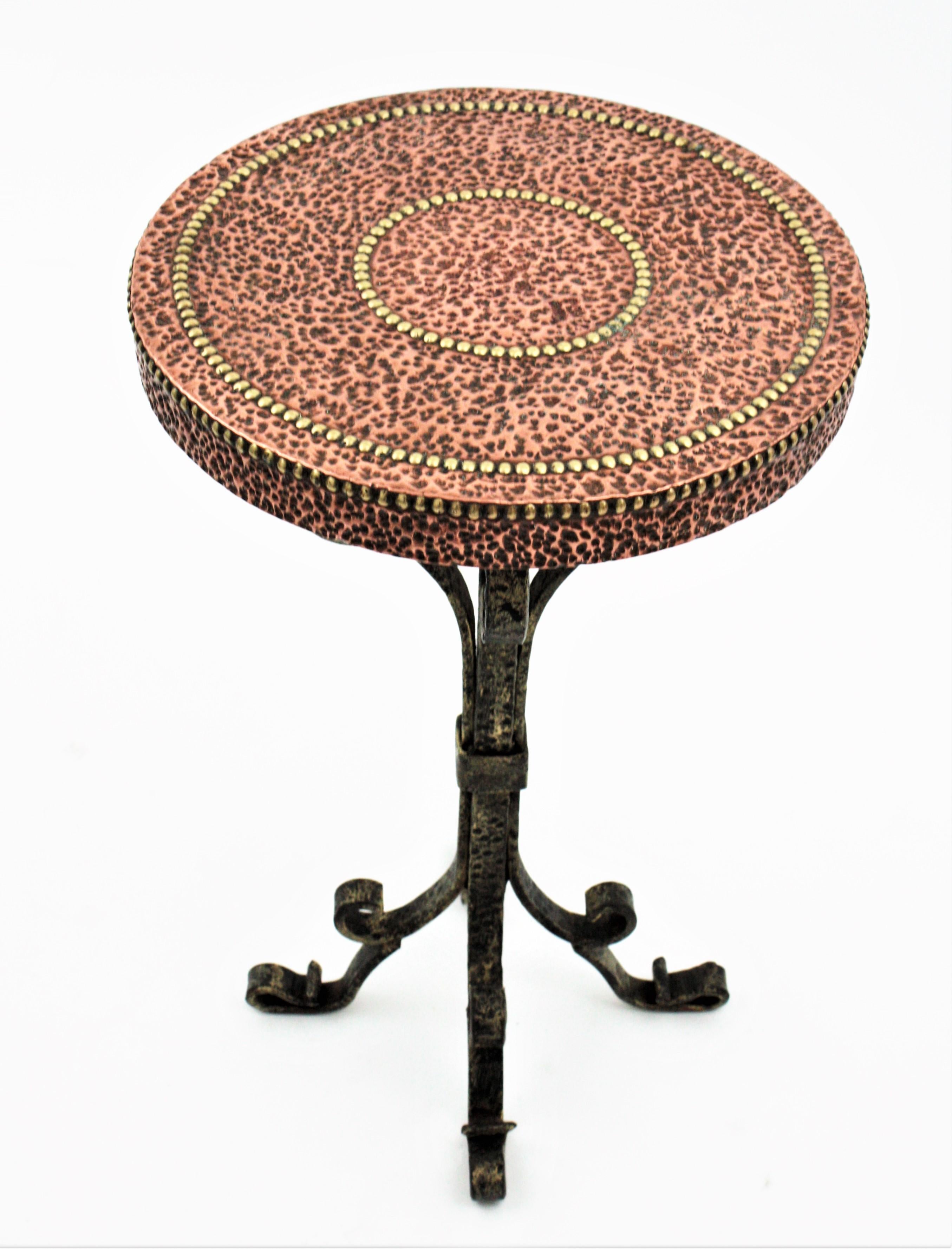 Spanish Drinks Table, Gueridon or Side Table in Wrought Iron and Copper For Sale 2