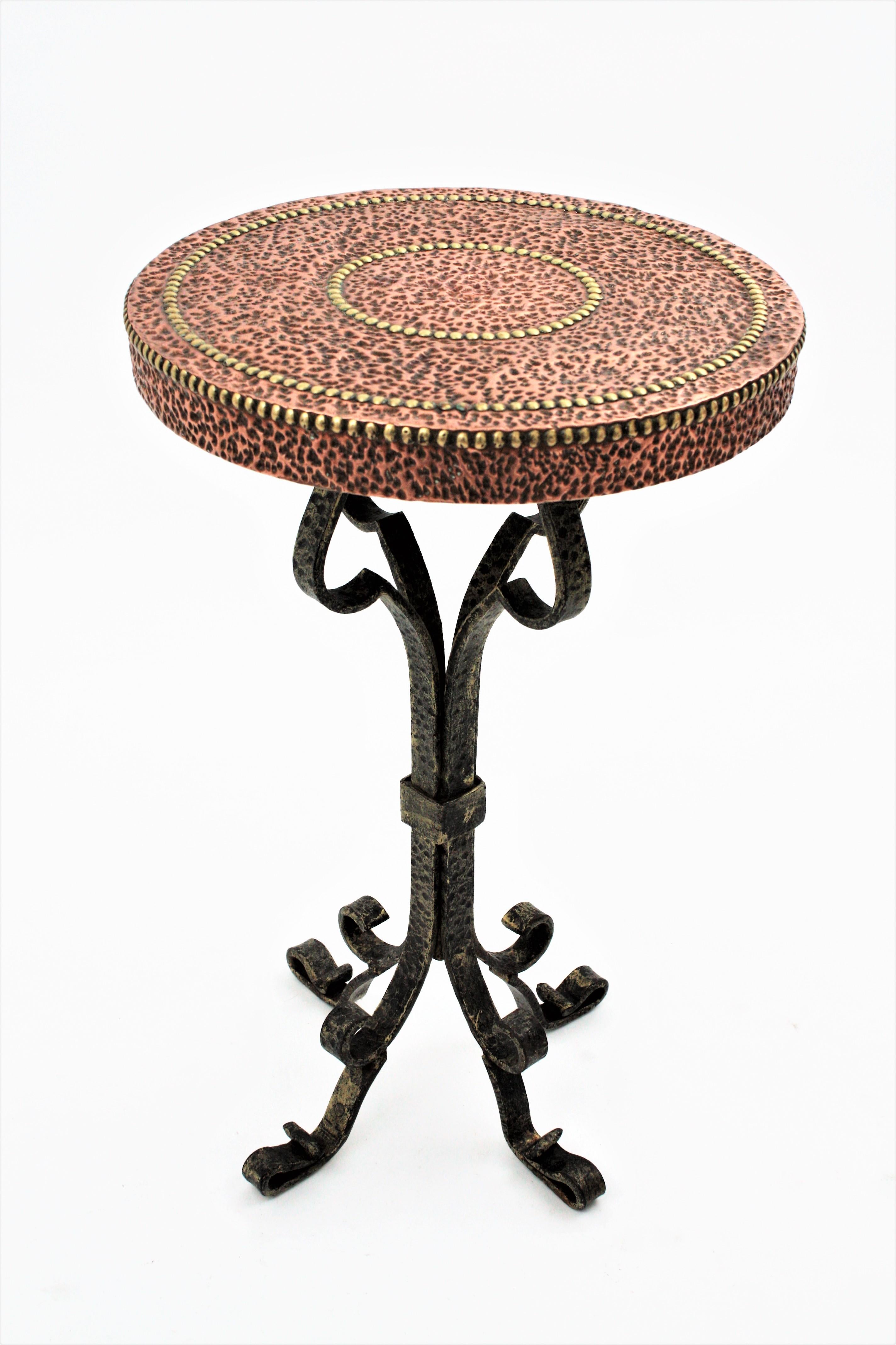 Gothic Revival Spanish Drinks Table, Gueridon or Side Table in Wrought Iron and Copper For Sale