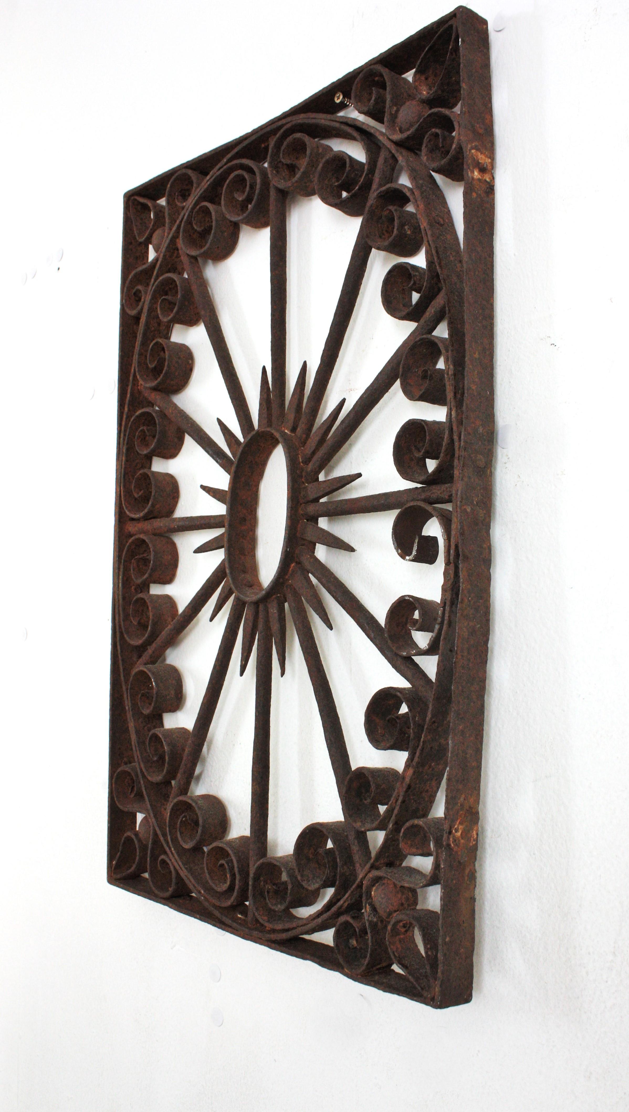 Pedimento de Puerta de Valla de Hierro Forjado / Decoración de Pared en venta 4
