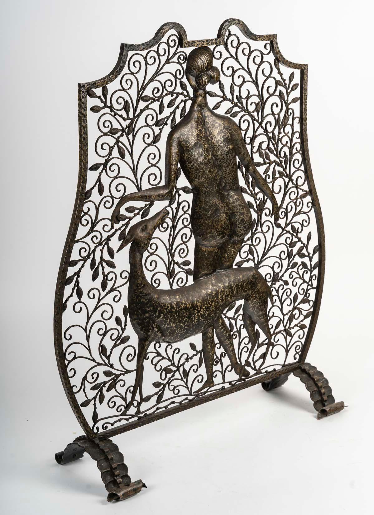Wrought Iron Fire Screen, 1930, Art Deco Period. In Good Condition For Sale In Saint-Ouen, FR