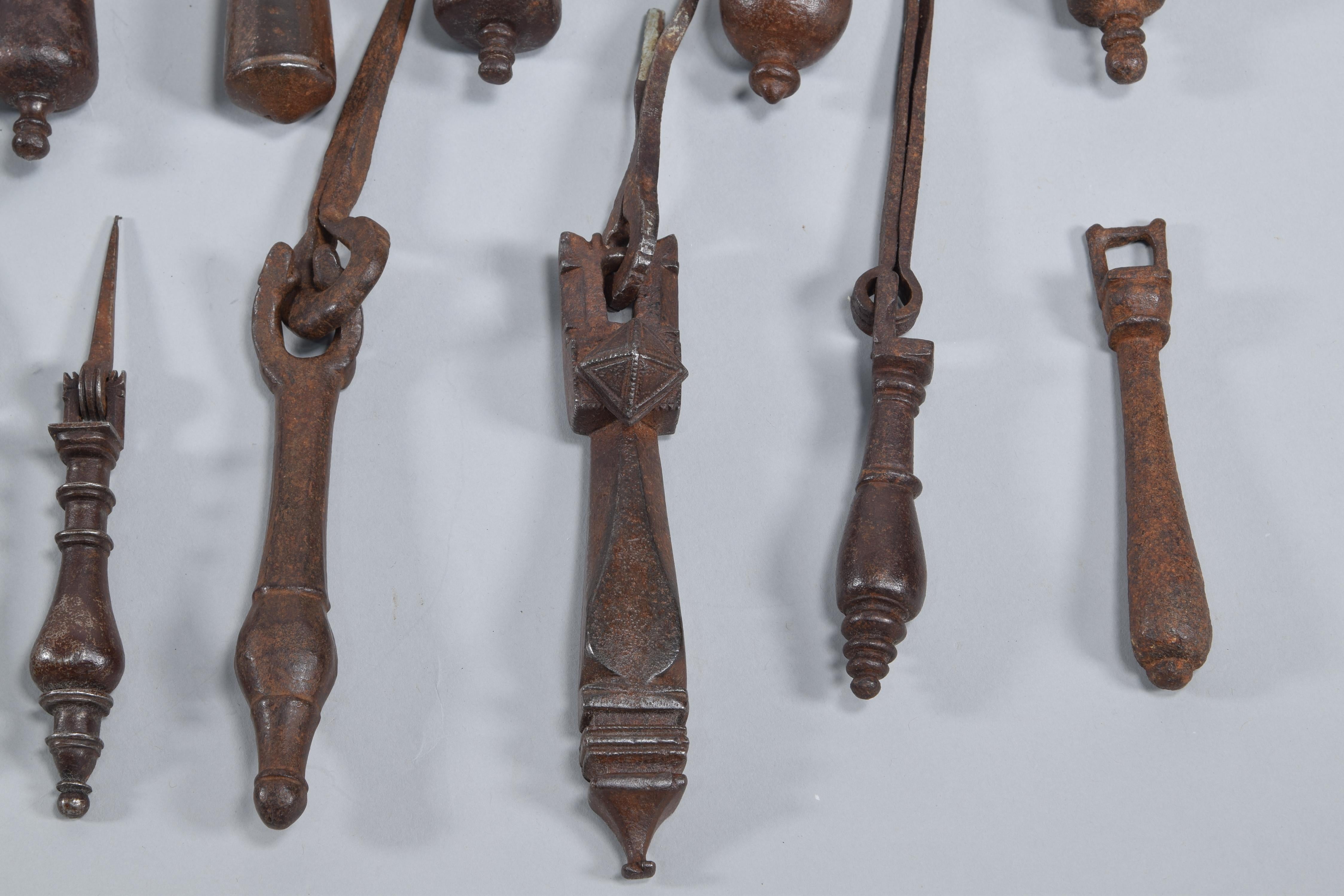 Wrought Iron Fittings Set '18 Units', 17th Century In Fair Condition For Sale In Madrid, ES