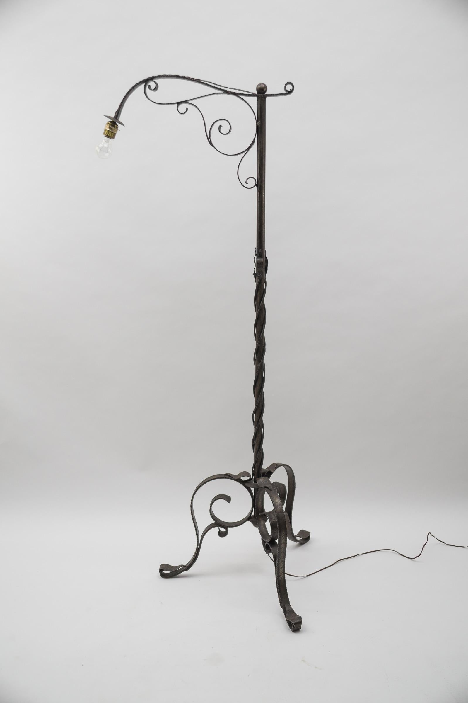 Wrought Iron Floor Lamp Attributed to Raymond Subes For Sale 10