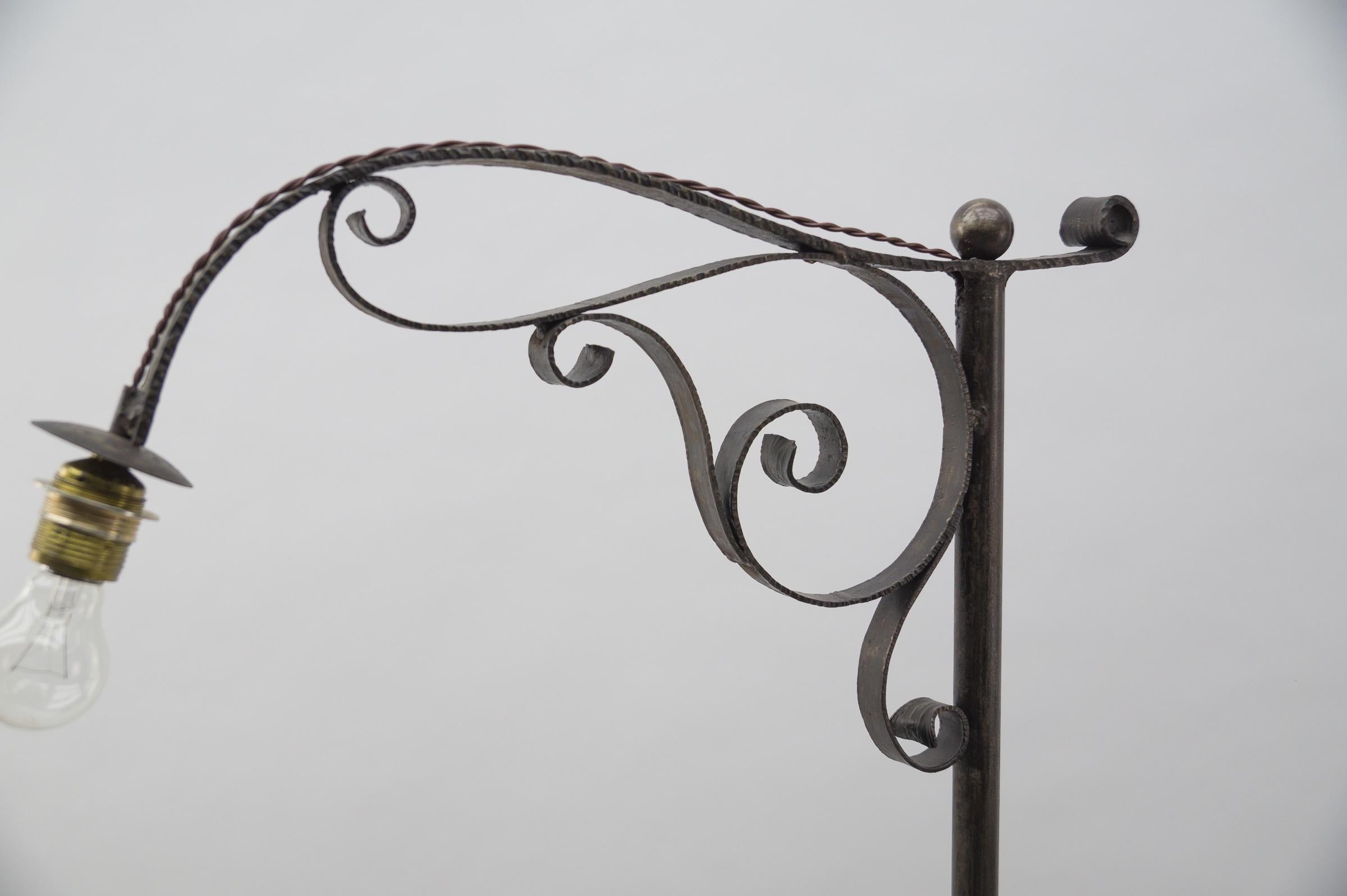 Mid-Century Modern Wrought Iron Floor Lamp Attributed to Raymond Subes For Sale