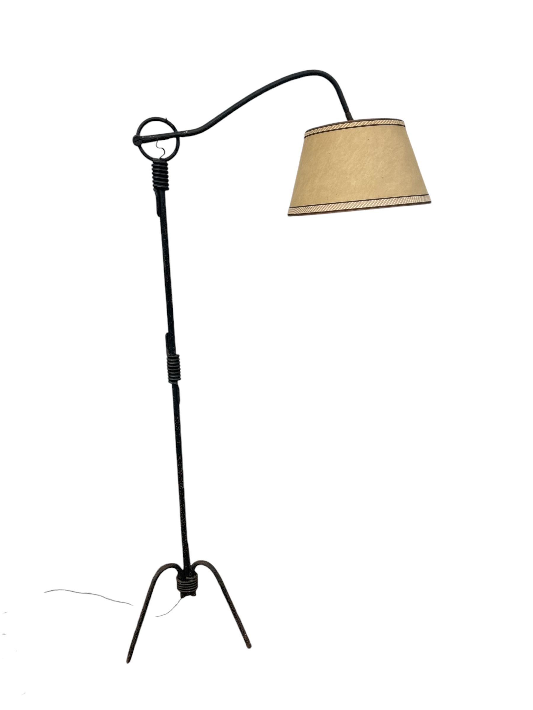 Lampadaire français moderniste du milieu du siècle dernier en vente 2