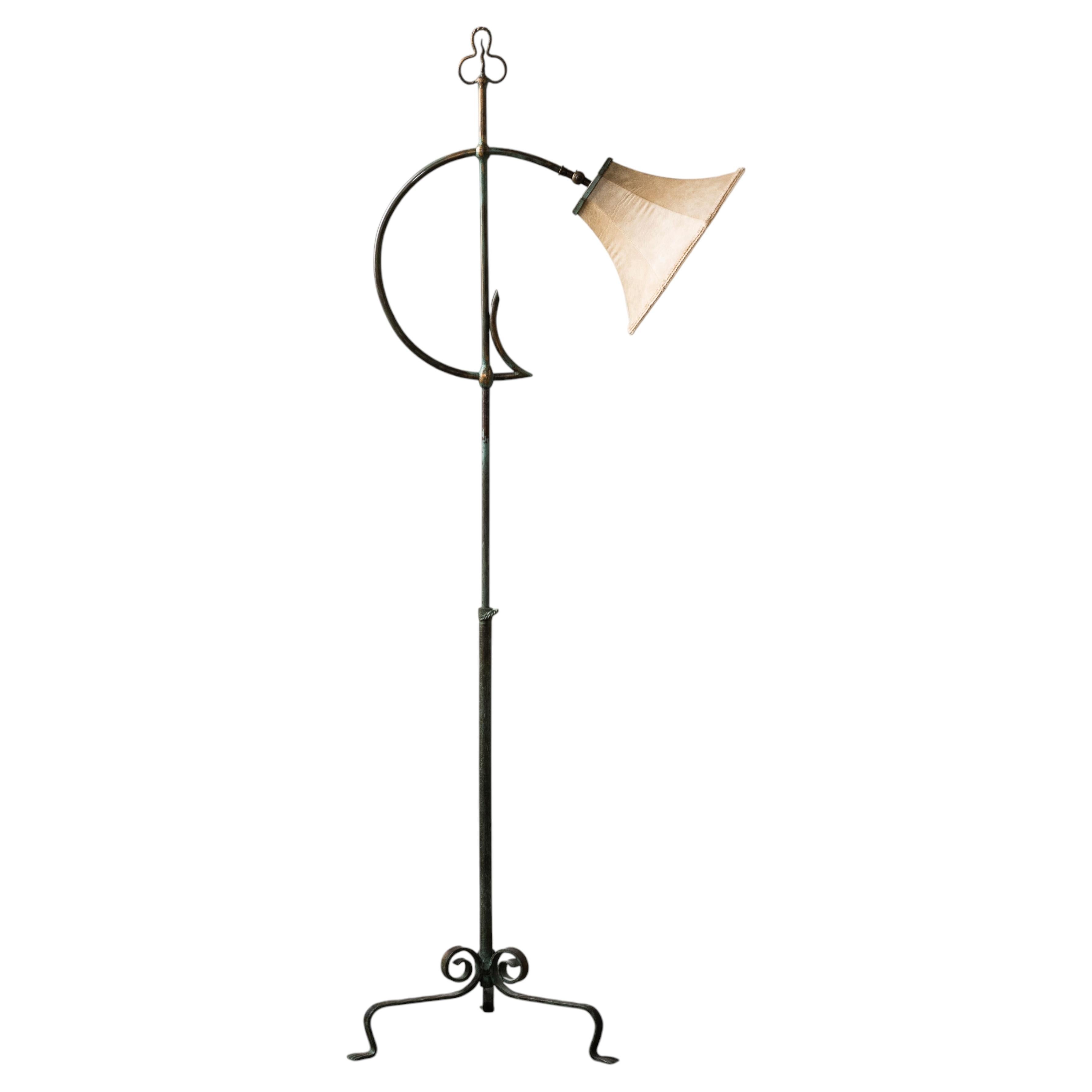 Lampada da terra in ferro battuto Modello 808 di Taidetakomo Hakkarainen, Finlandia, 1930