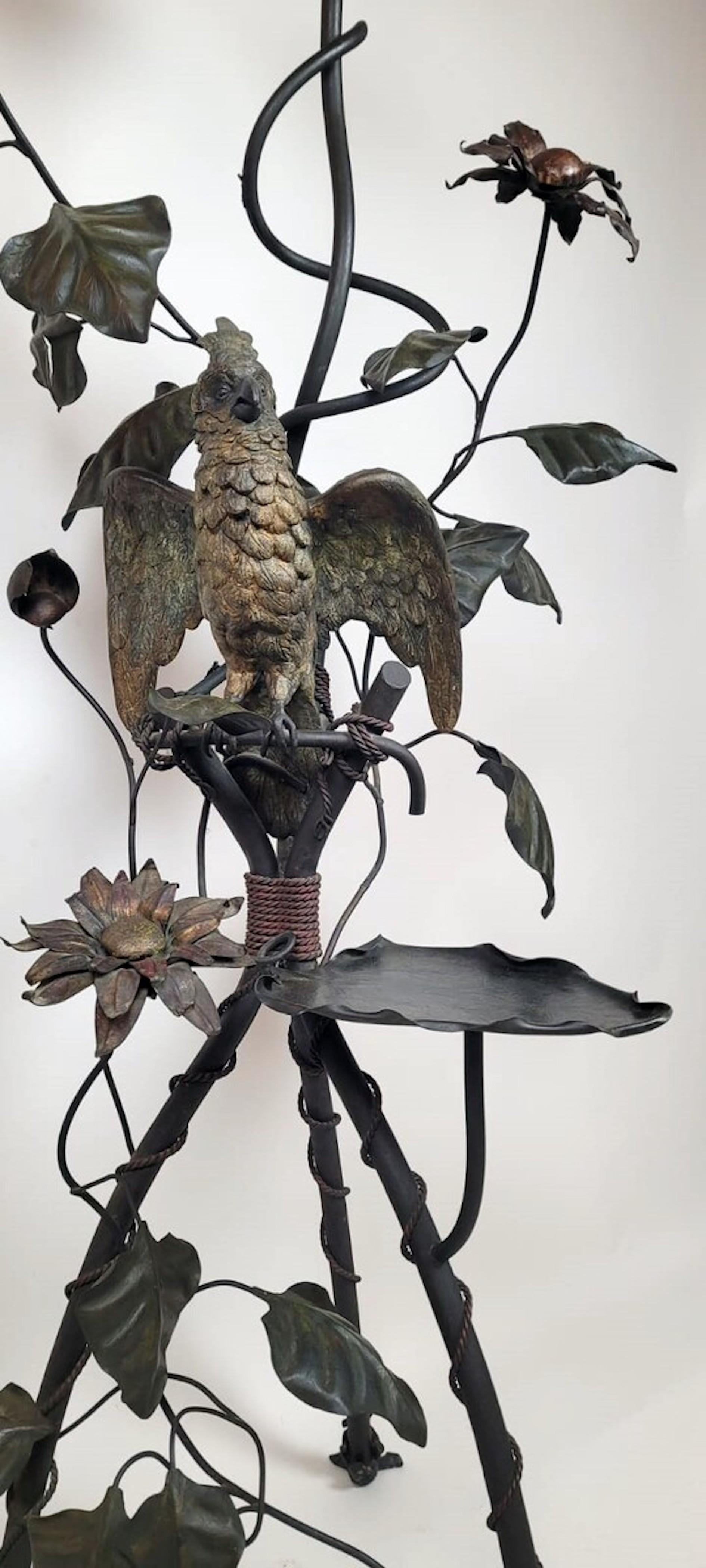 Wrought Iron Floor Lamp - Decorations With Leaves, Flowers, And Parrot In Good Condition For Sale In Brussels, BE