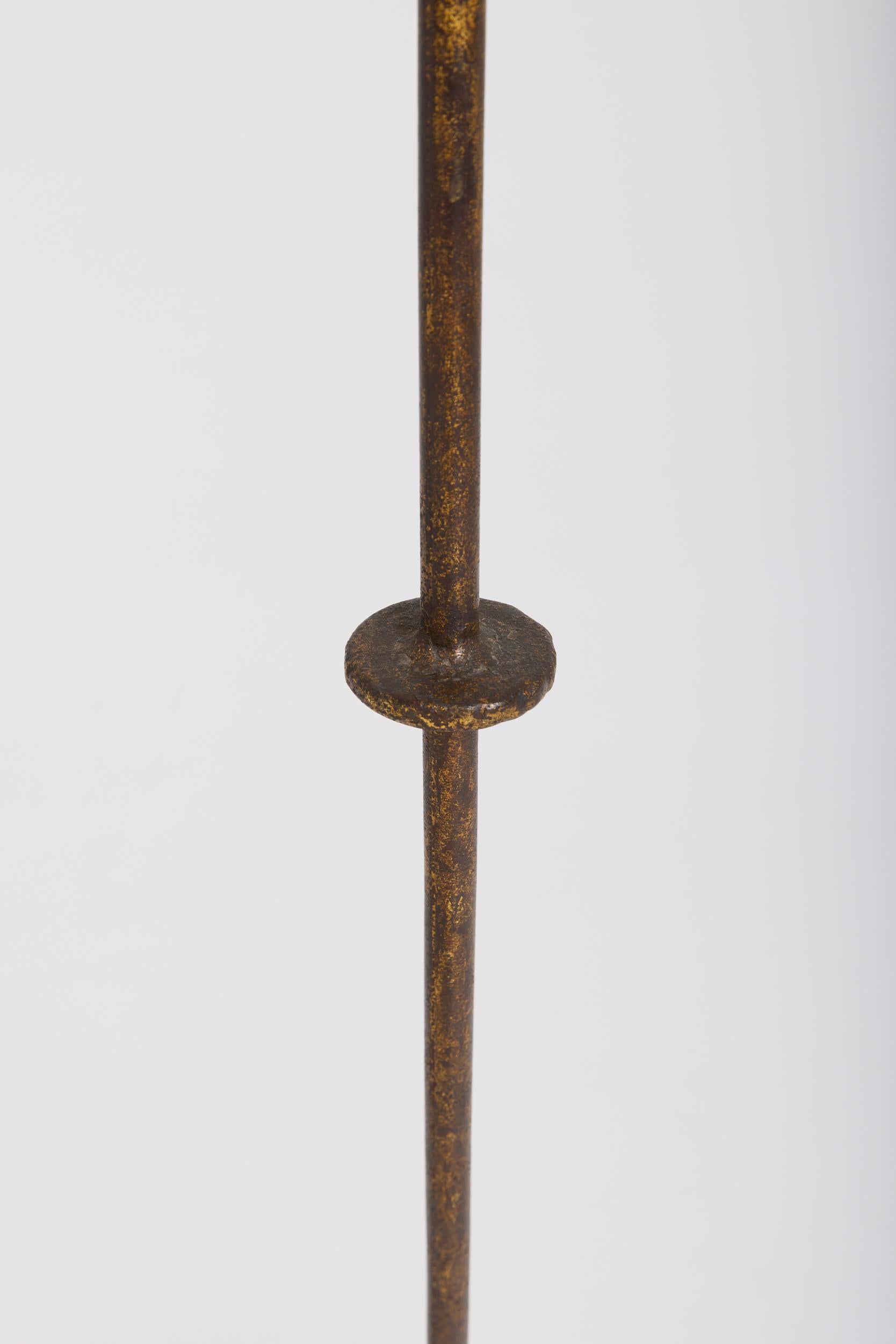 Lámpara de pie de hierro forjado Francés en venta