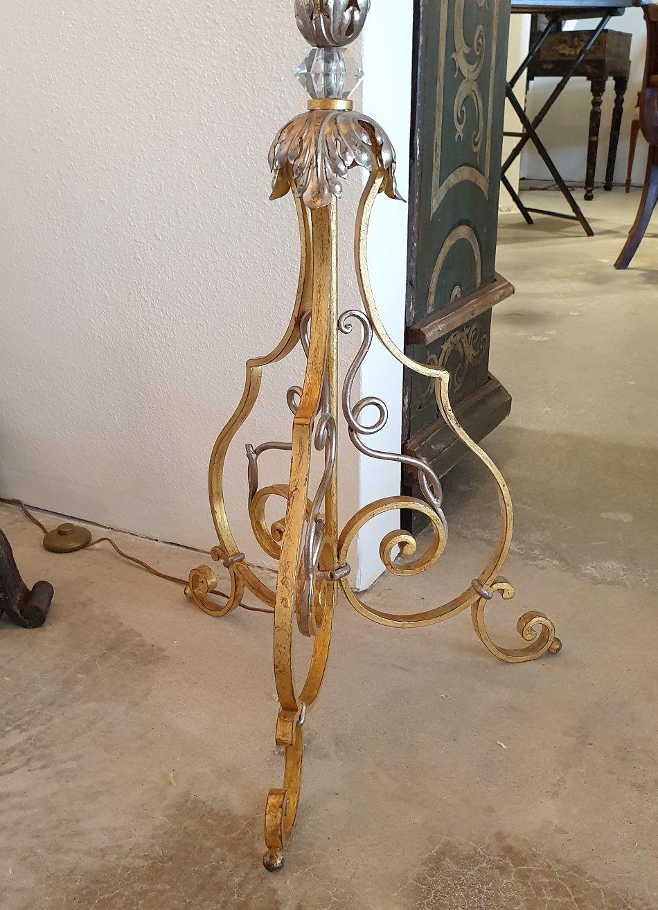 Cristallo di rocca Lampada da terra in ferro battuto, Francia in vendita
