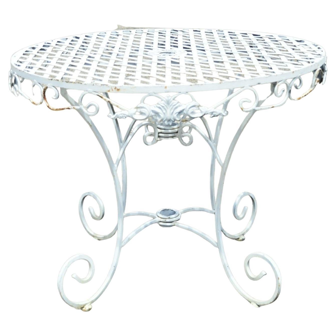 Wrought Iron French Pastry Style Country Lattice Scroll Round Patio Dining Table For Sale