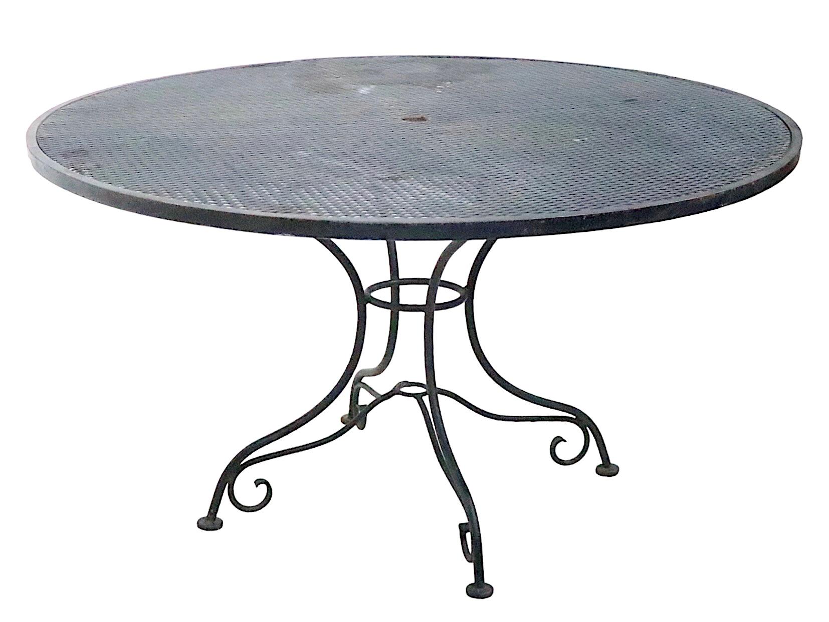 Hollywood Regency Wrought Iron Garden Patio Dining Table Taj Mahal by Salterini circa 1950/60s For Sale