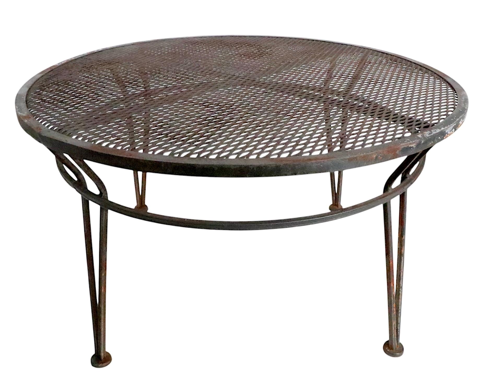 Poolside de jardin ou de patio en fer forgé par Tempestini  Table basse Radar Salterini en vente 2