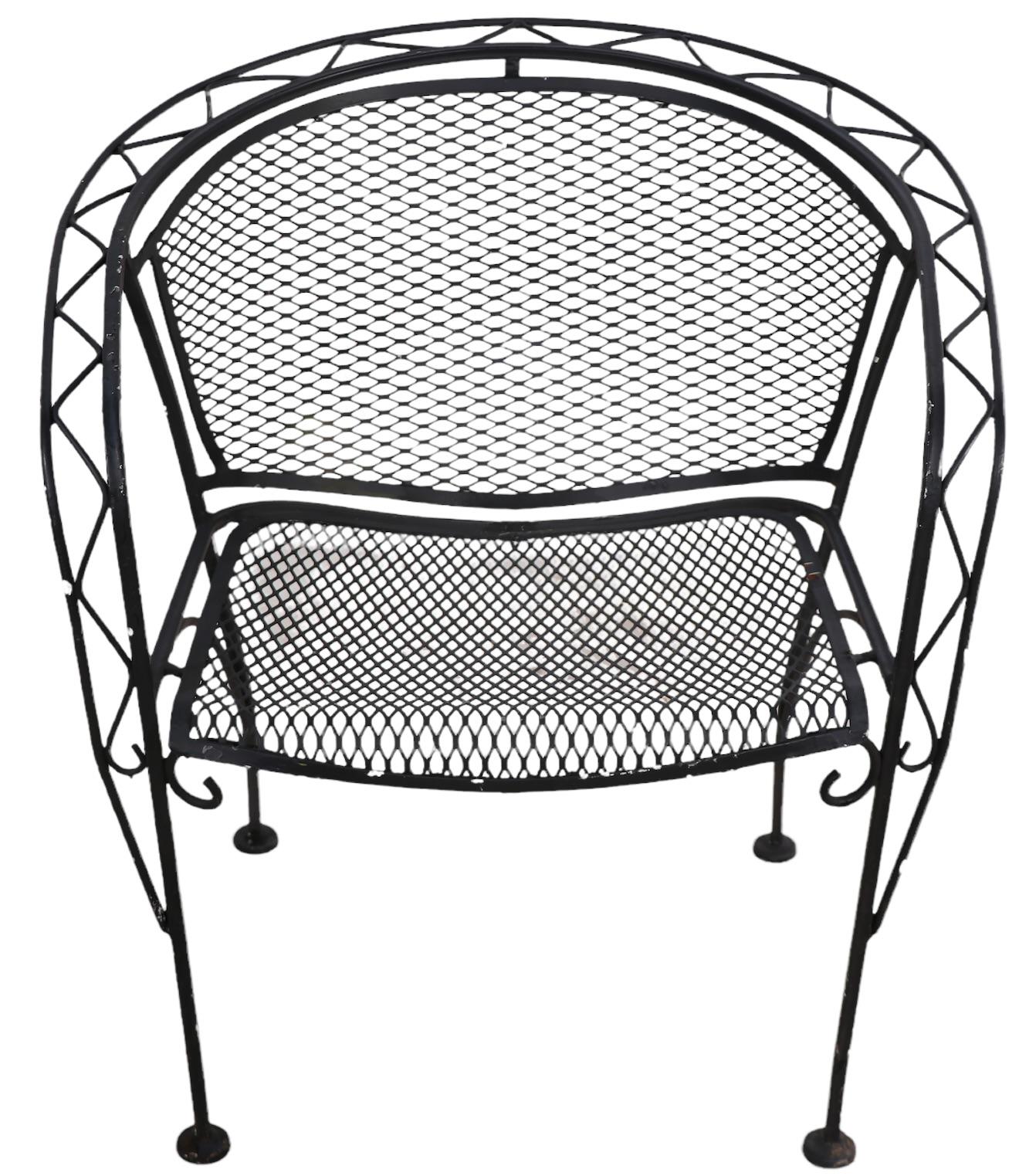 Wrought Iron Garden Patio Poolside Chair by Salterini Ca. 1950/1960's  In Good Condition In New York, NY