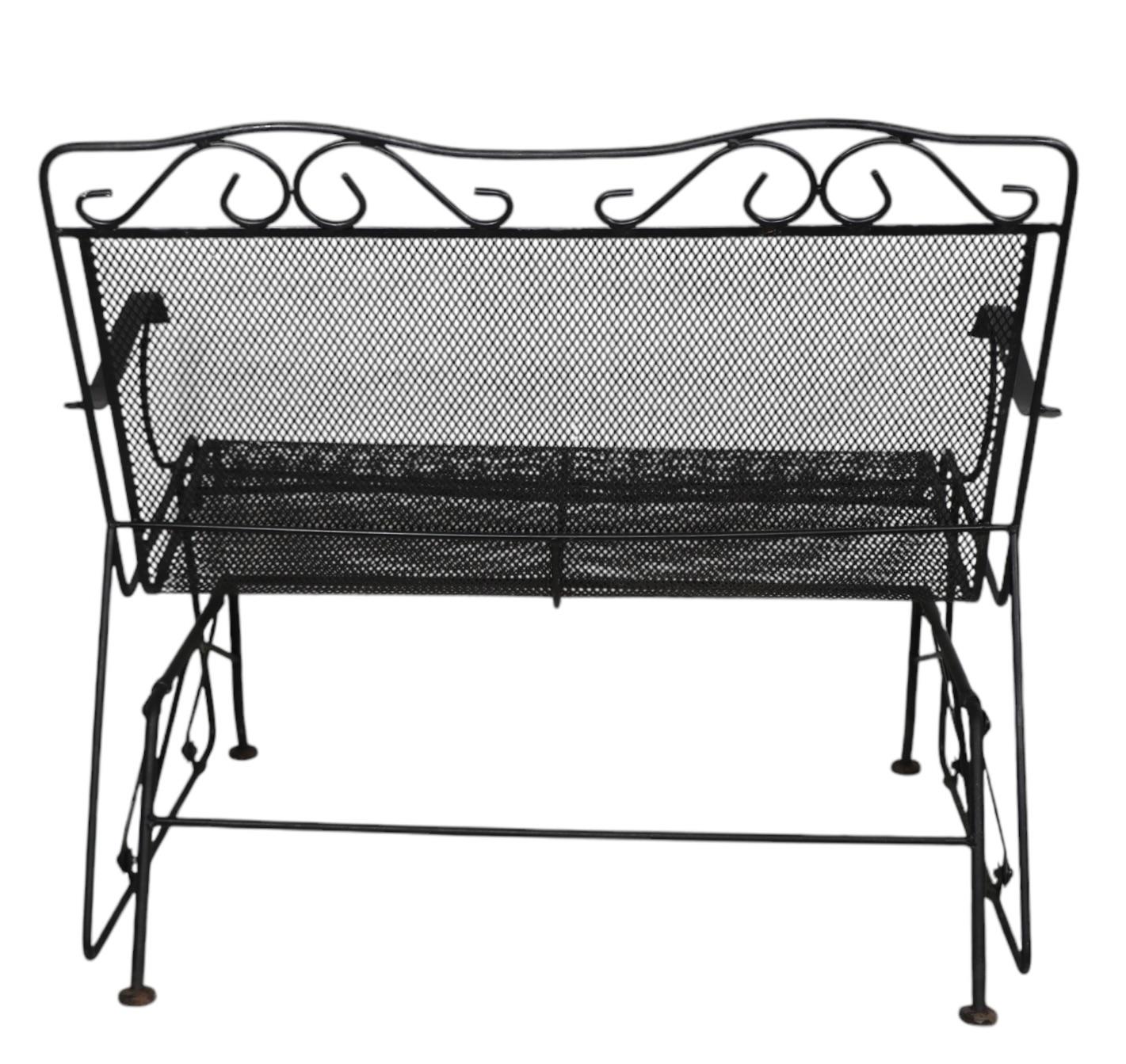 Schmiedeeisen Garten Terrasse Poolside  Loveseat Glider-Set im Angebot 3