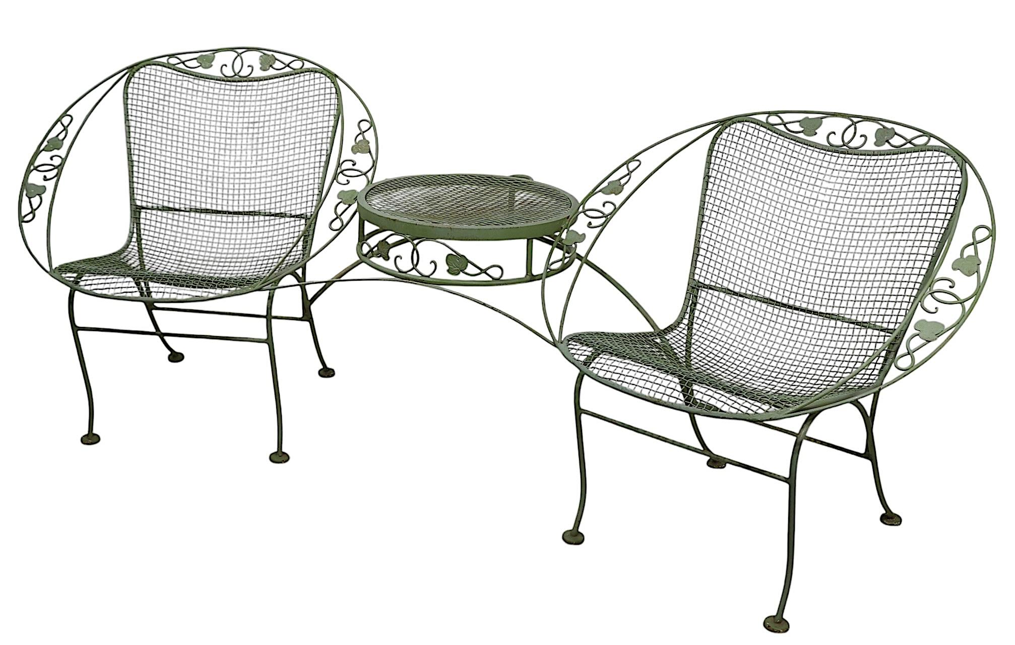 Wrought Iron Garden Patio  Tete a Tete by Woodard c 1950/70's 13