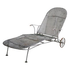 Sedia da giardino in ferro battuto Woodard Sculptura Chaise Lounge, 1950 ca.