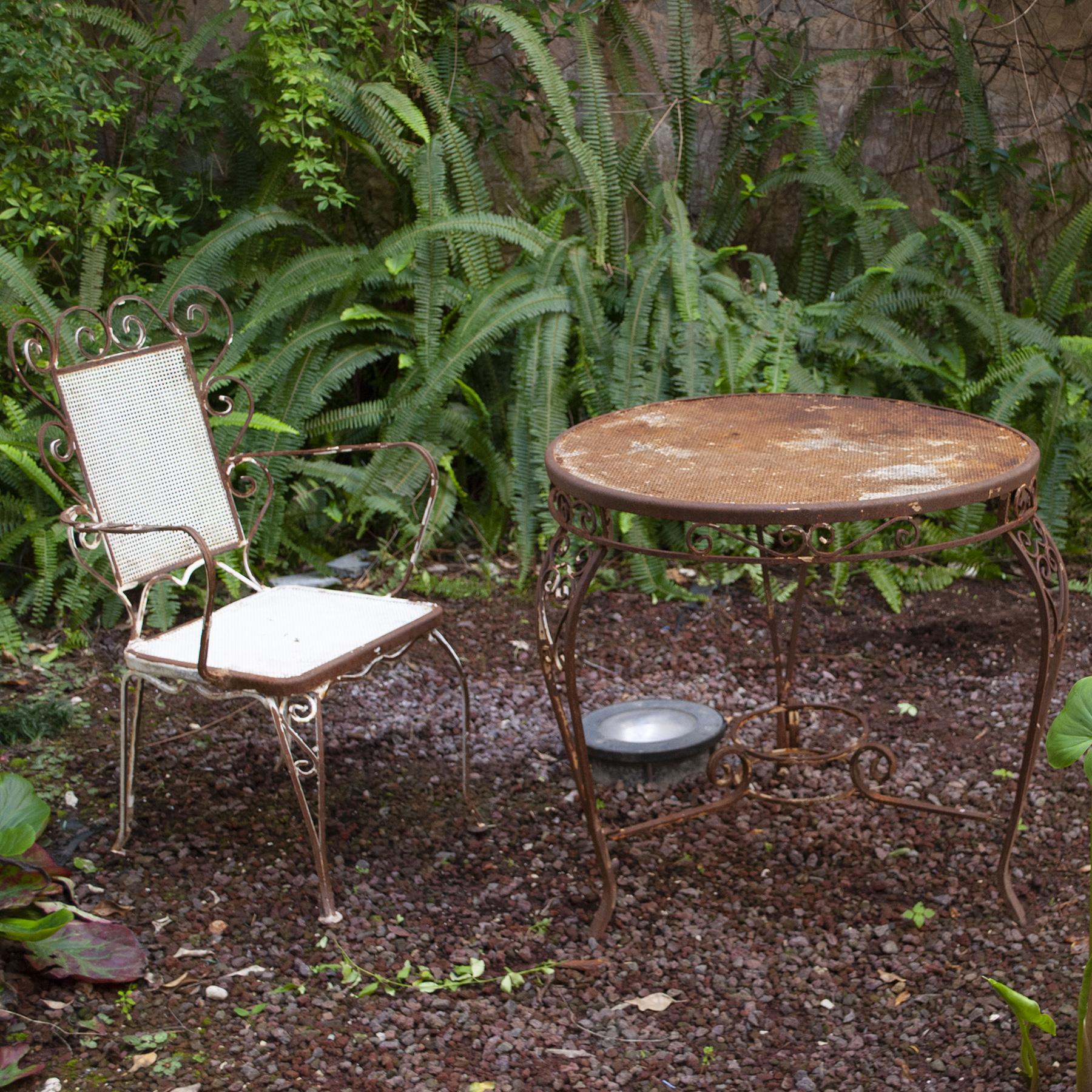 Mid-Century Modern Wrought Iron Garden Side Table from the 1950s Casa e Giardino For Sale