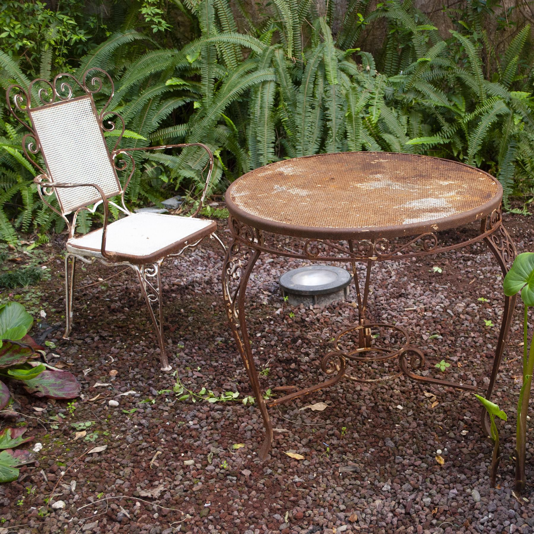 Italian Wrought Iron Garden Side Table from the 1950s Casa e Giardino For Sale