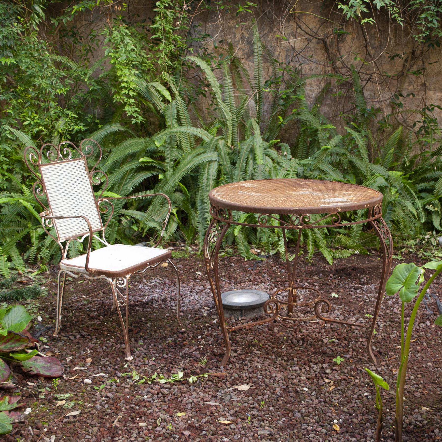 Wrought Iron Garden Side Table from the 1950s Casa e Giardino For Sale 1