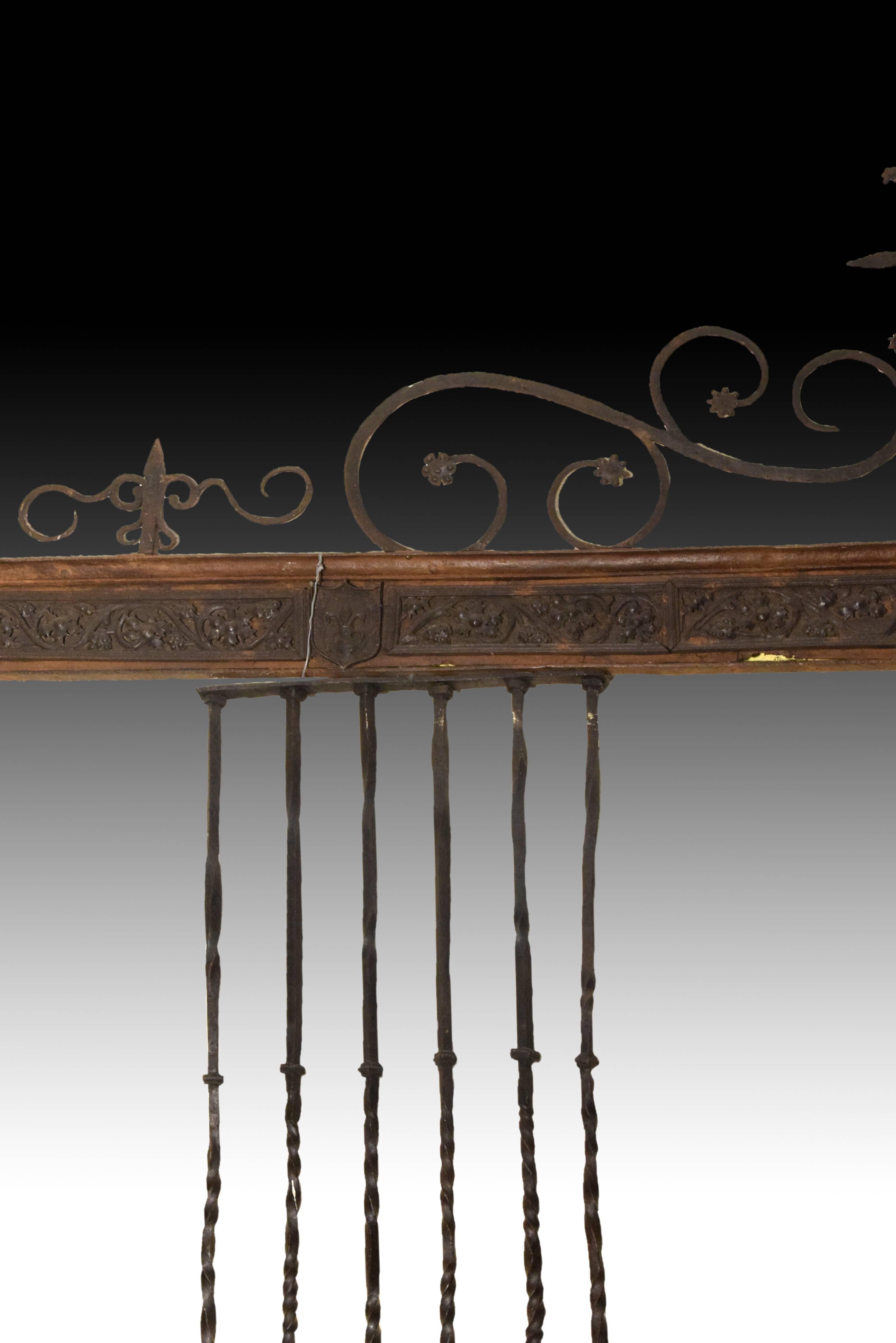 Spanish Wrought Iron Grille, Spain, 16th Century For Sale