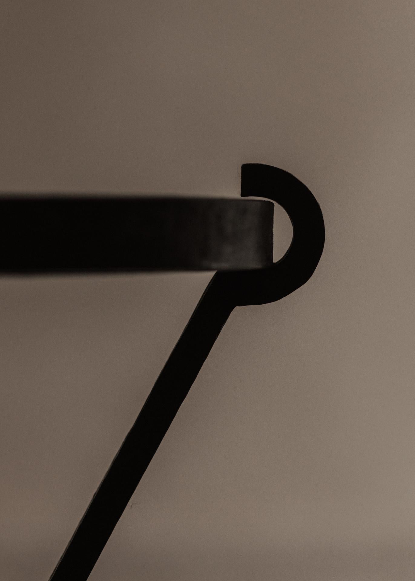 Mid-Century Modern Gueridon en fer forgé - Trépied - Manner Jean-Michel Frank & Alberto Giacometti en vente