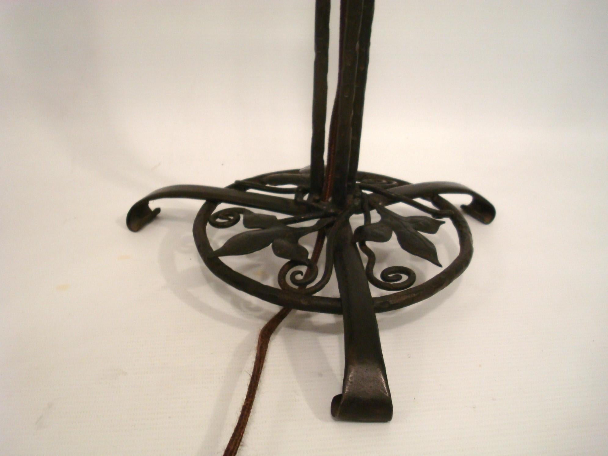 Wrought Iron Lamp in Art Nouveau - Art Deco Style, Circa 1920 For Sale 5