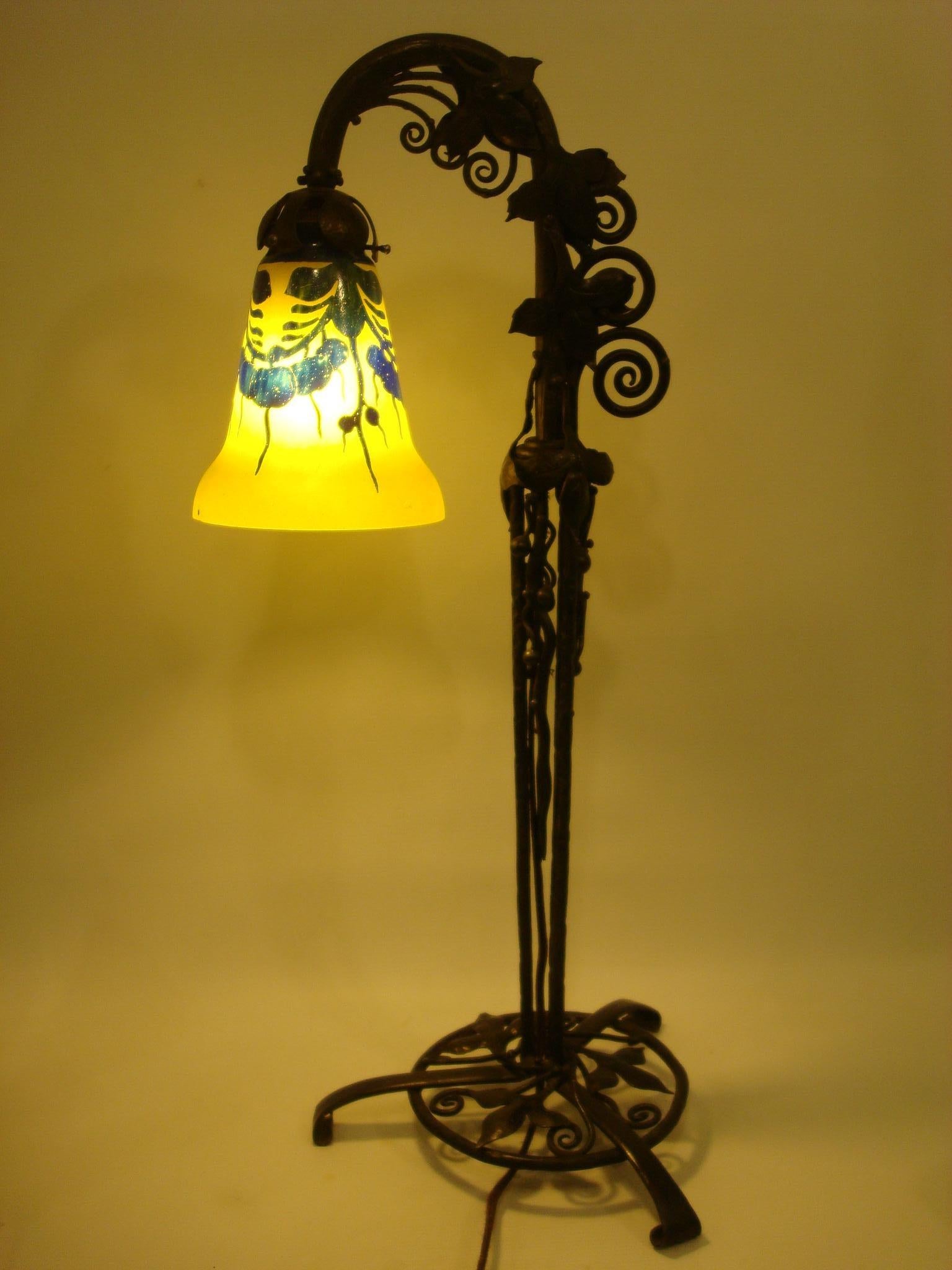Wrought Iron Lamp in Art Nouveau - Art Deco Style, Circa 1920 For Sale 9