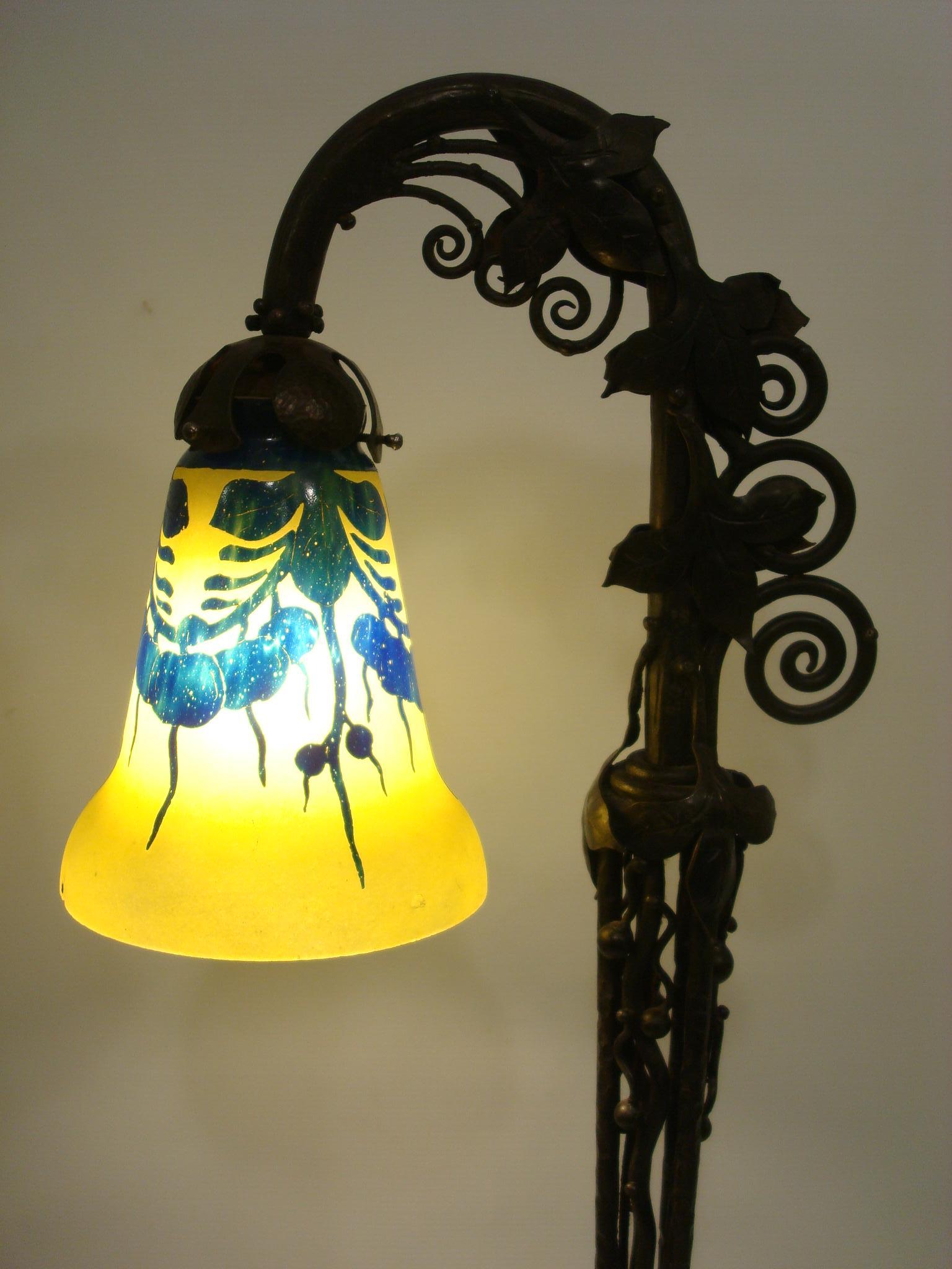 Wrought Iron Lamp in Art Nouveau - Art Deco Style, Circa 1920 For Sale 11