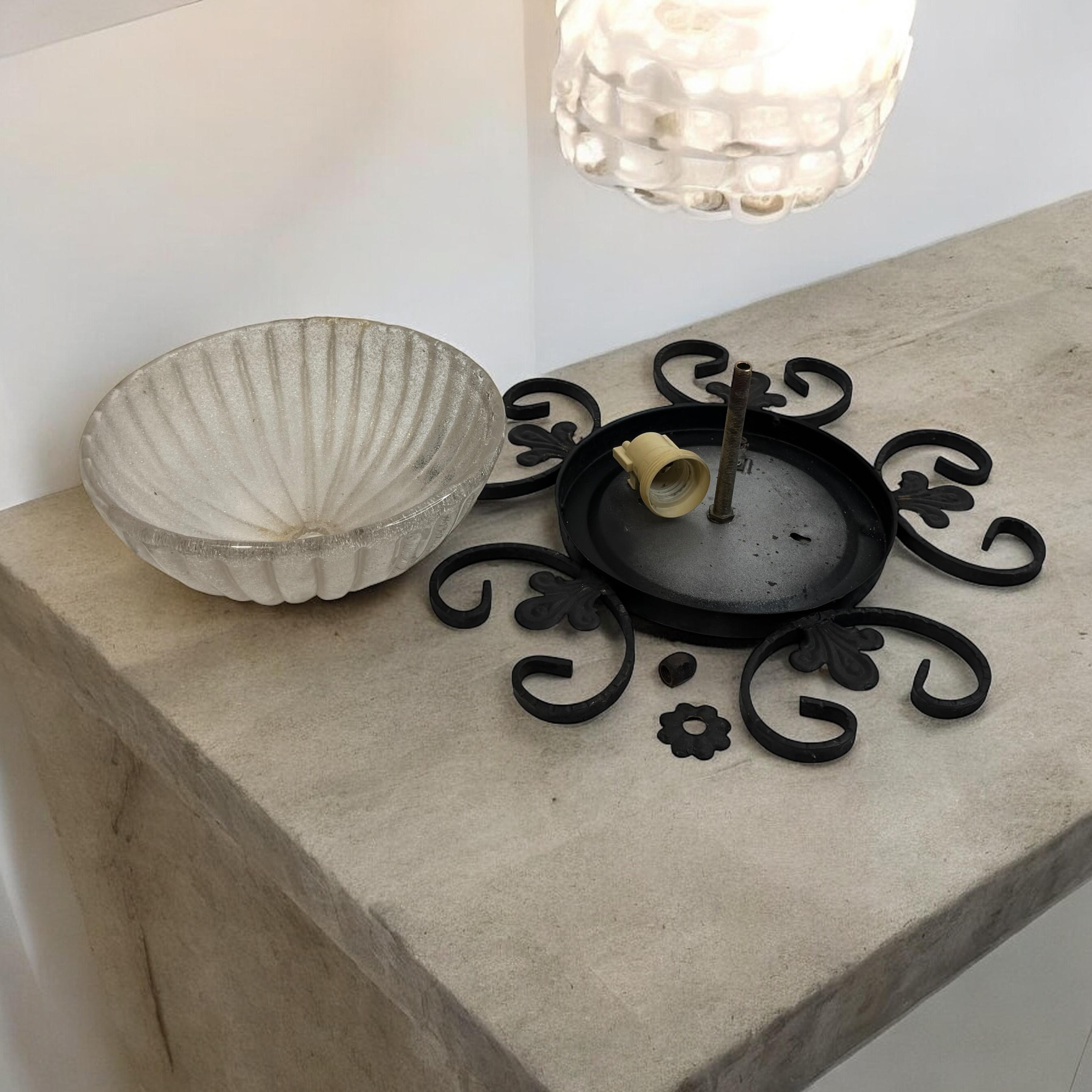 Wrought Iron Leaf and Murano Glass Flush Mount Ceiling Light, Austria 1960s im Angebot 4