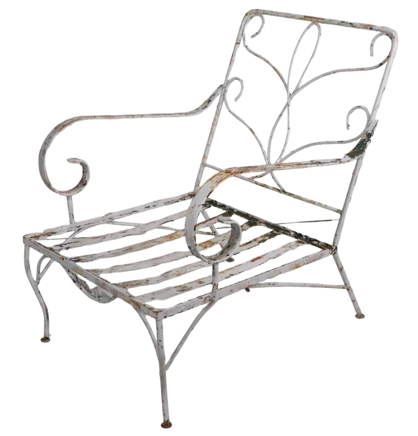 Wrought Iron Lounge Chair with Dramatic Scroll Arm att. to Salterini c 1950/1960 For Sale 10