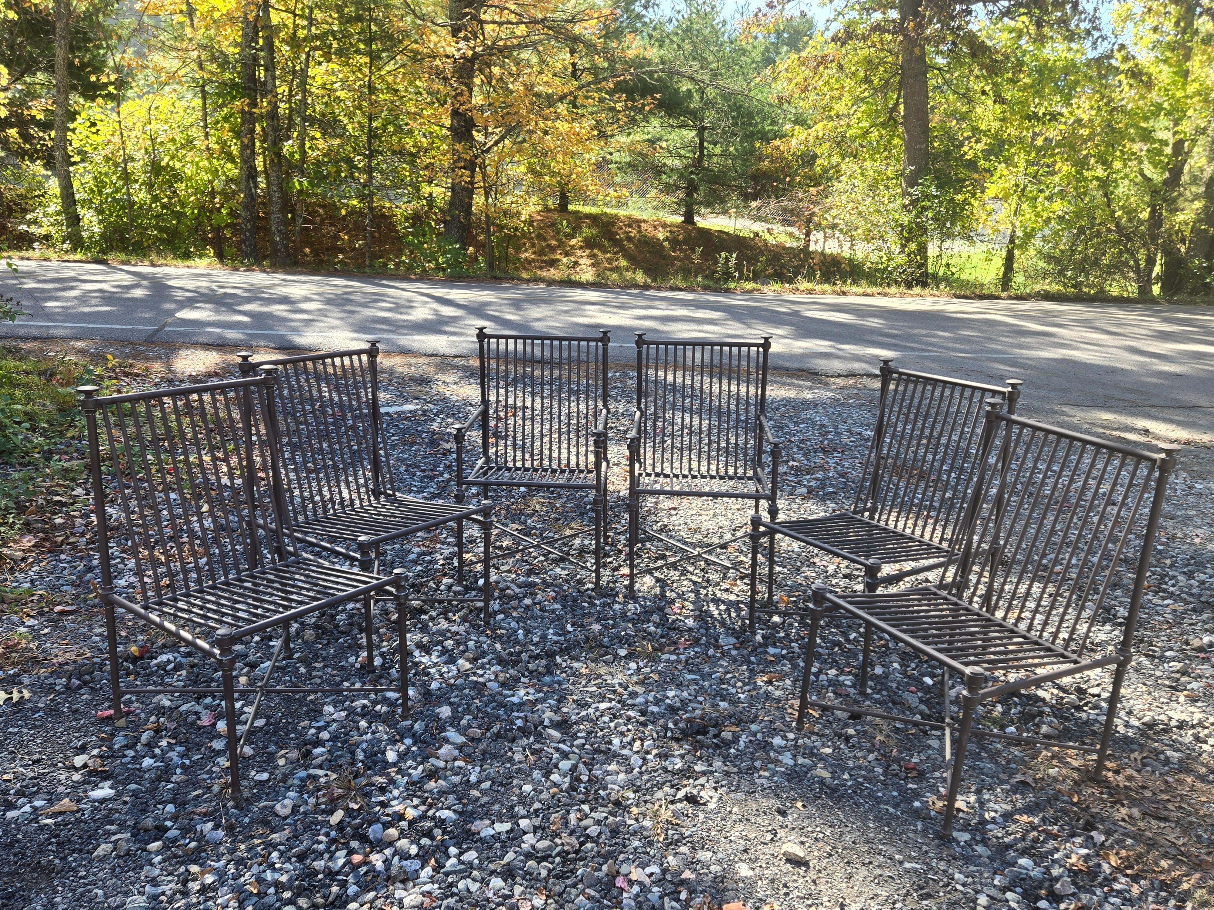 Lounge-Esszimmerstühle aus Schmiedeeisen (amerikanisch) im Angebot