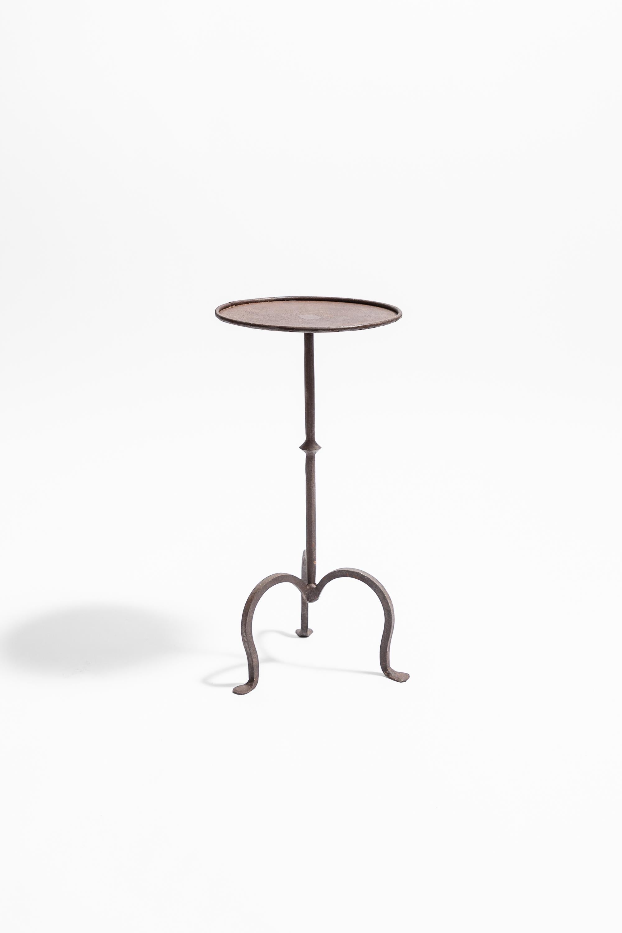 Martini-Tisch aus Schmiedeeisen, klein im Zustand „Neu“ im Angebot in London, GB