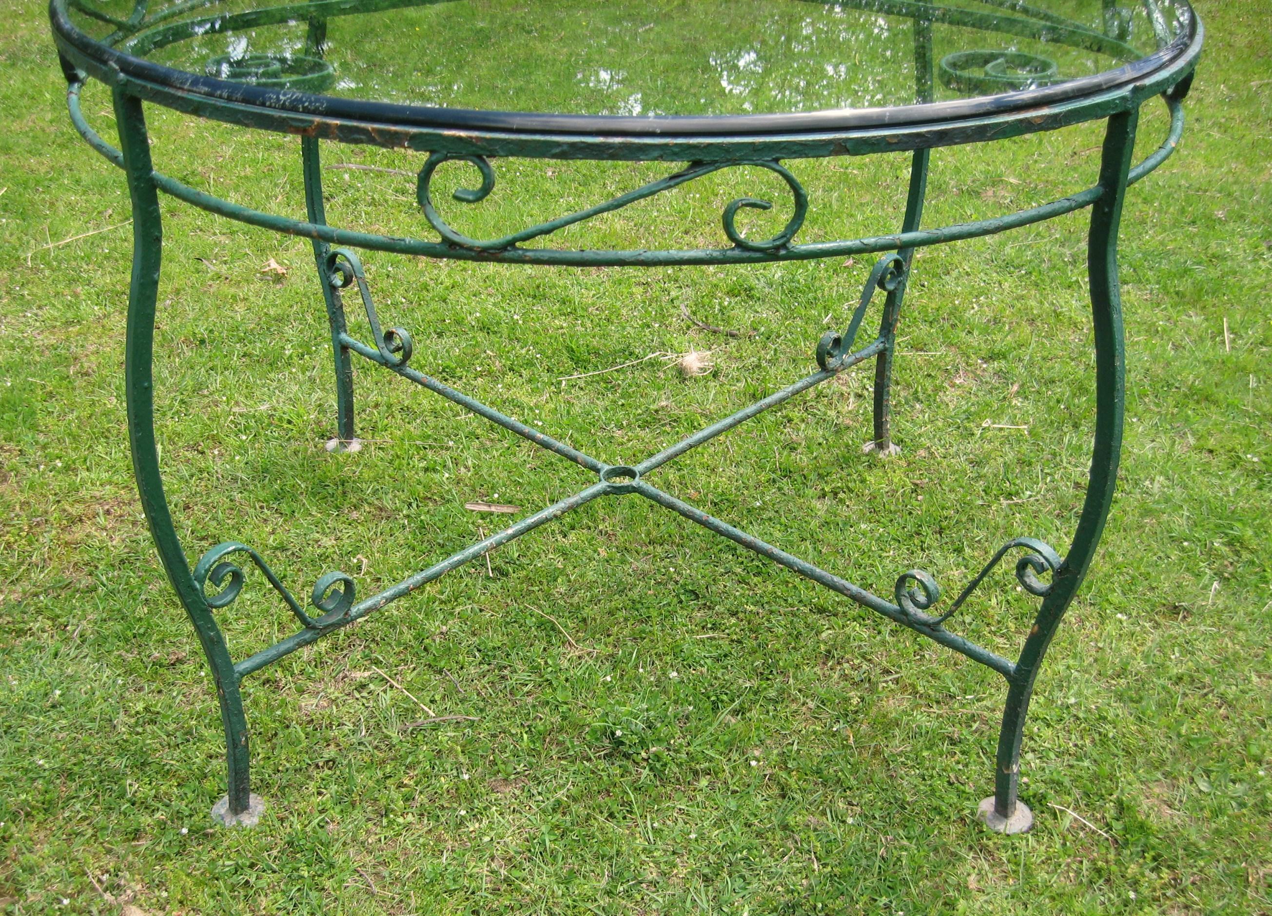 Mid-20th Century Wrought Iron Mid Century Garden Patio Set Five Pieces For Sale