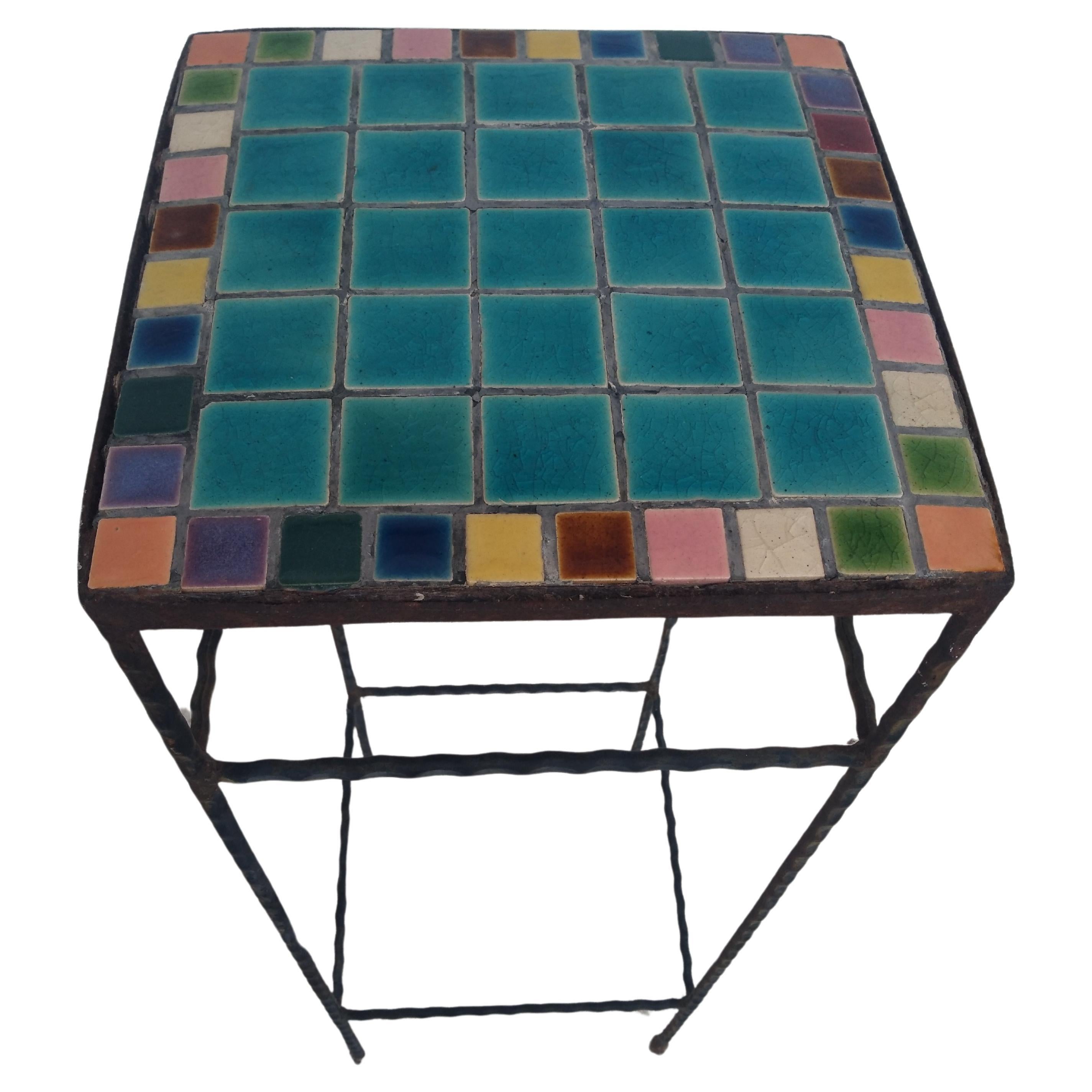 Socle en fer forgé pour carreaux de mosaïque