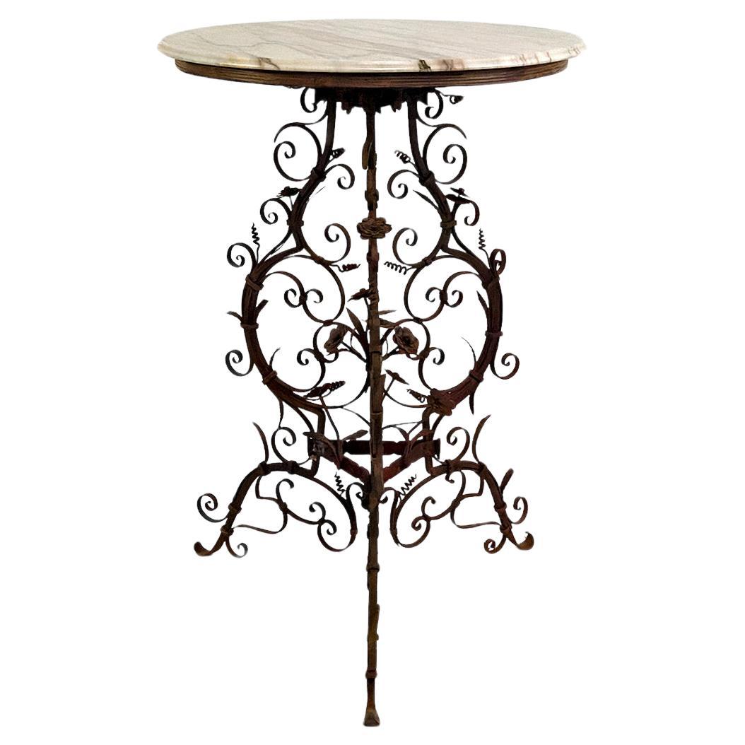 Wrought iron pedestal table / side table and marble top, Venice, Italy, 17th For Sale