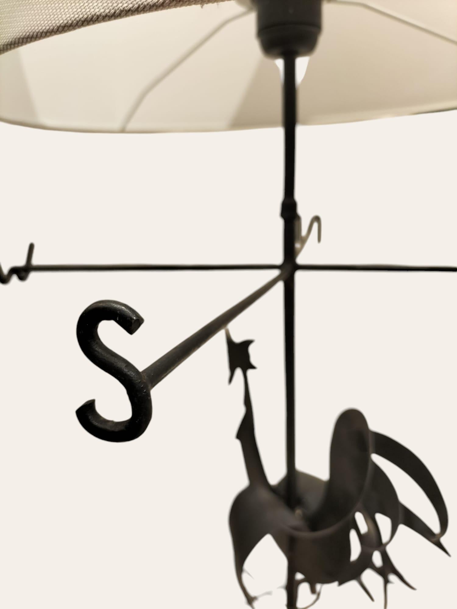 20ième siècle Lampe girouette coq en fer forgé, années 1950 en vente