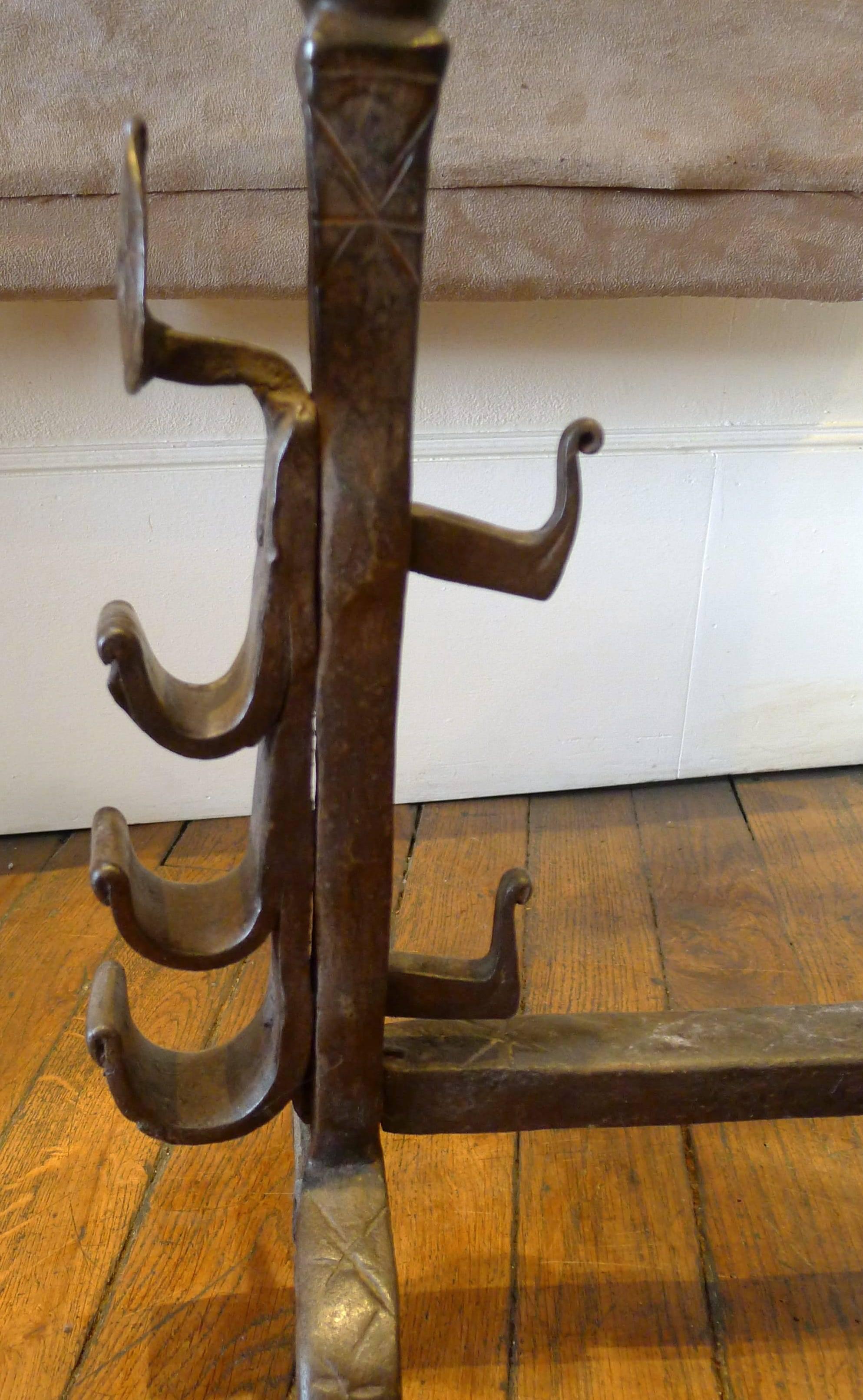 Wrought Iron Rustic Andirons, 17th Century In Excellent Condition For Sale In Paris, FR