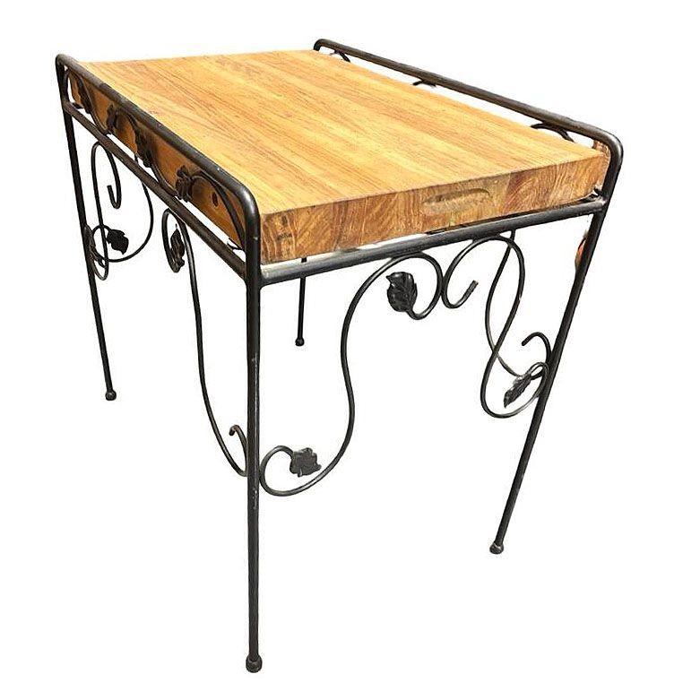Wrought Iron Scrolling Ivy Wire Patio Wire Side Table w/ Butcher Block Top In Excellent Condition For Sale In Van Nuys, CA