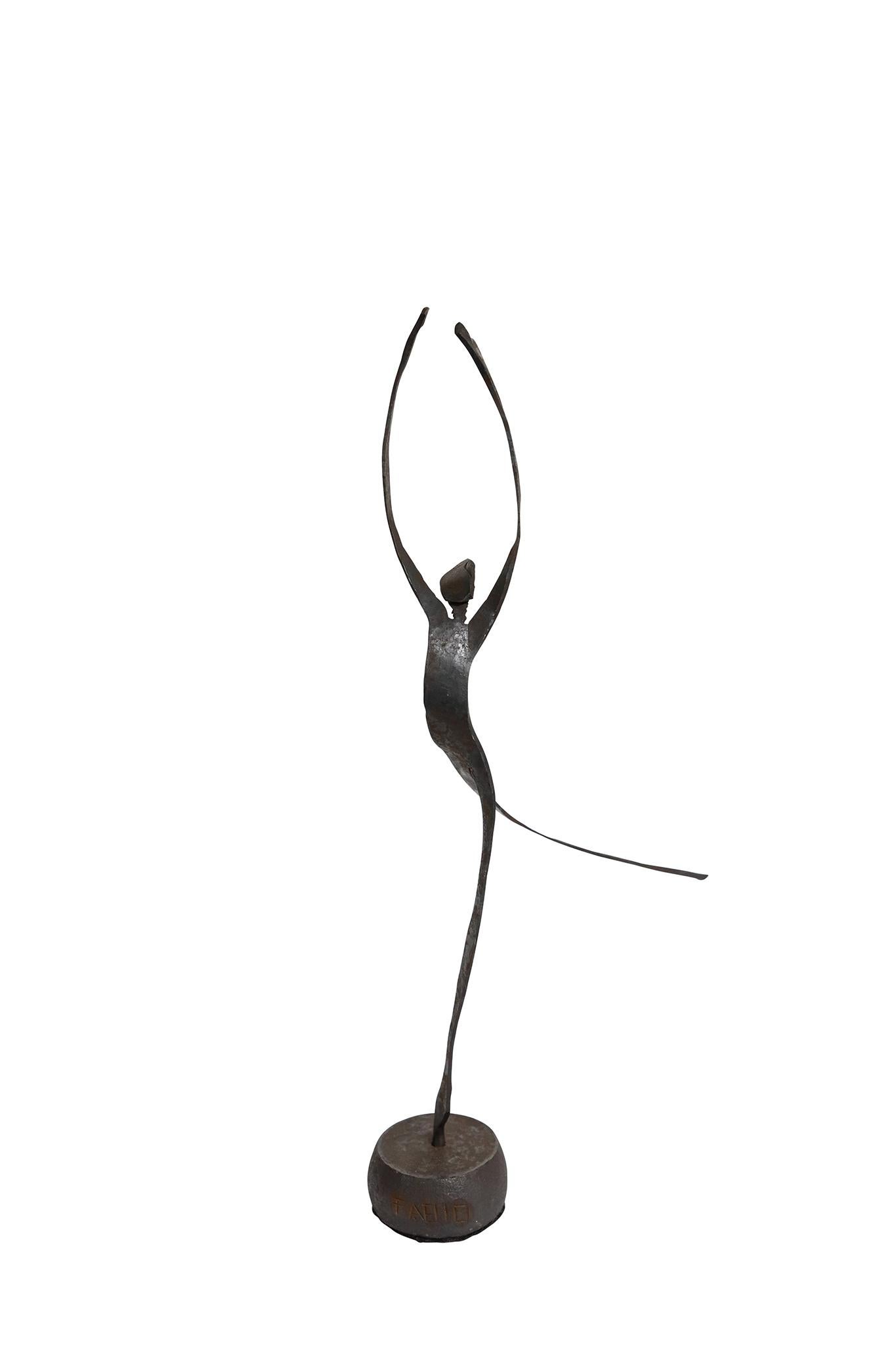 Nord-américain Wrought Iron Sculpture of a Dancer en vente