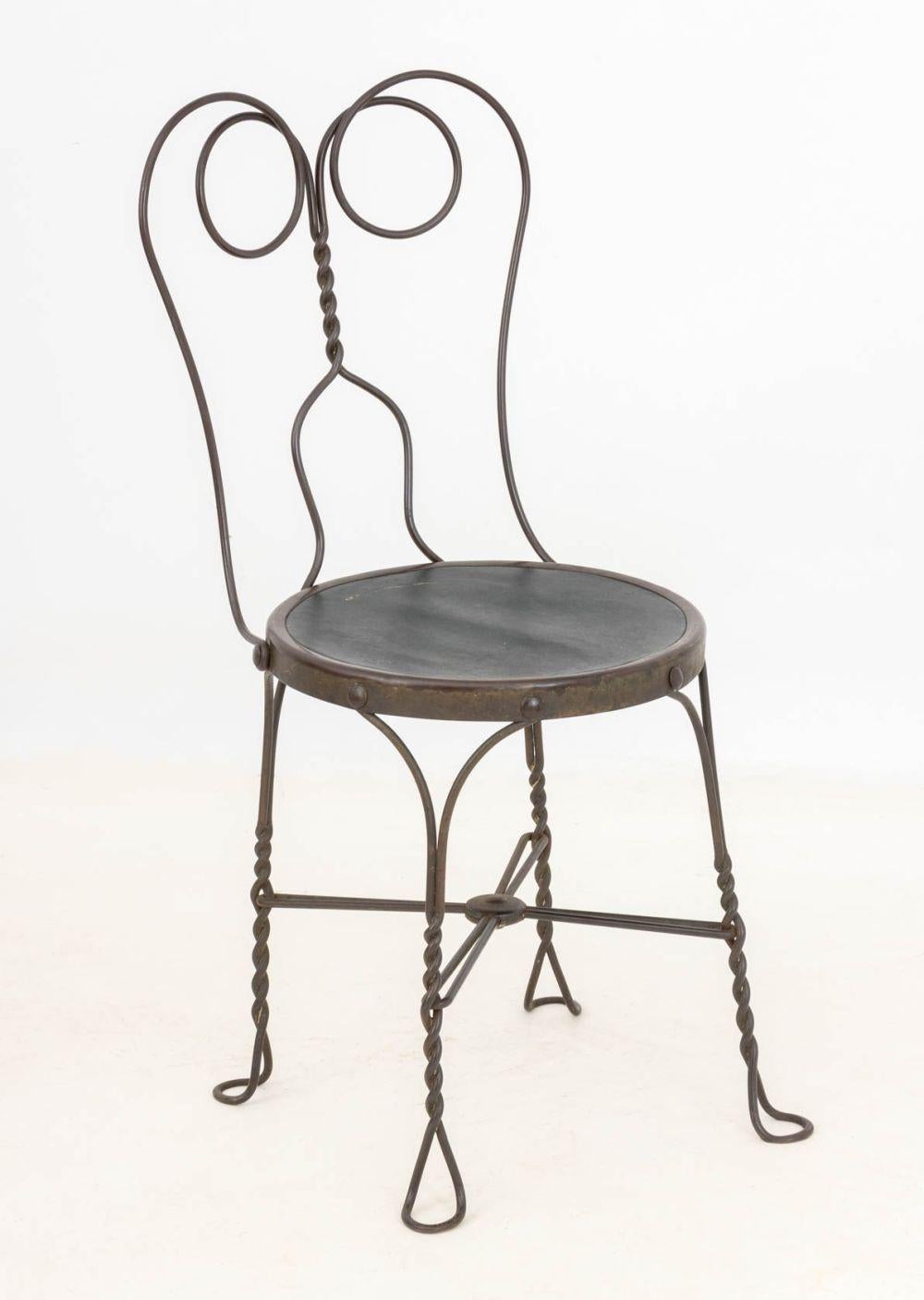 20ième siècle Chaises d'appoint en fer forgé, 4 en vente